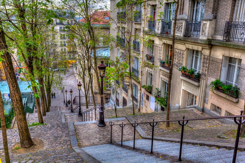 Papermoon Fototapete "Montmartre in Paris" glatt