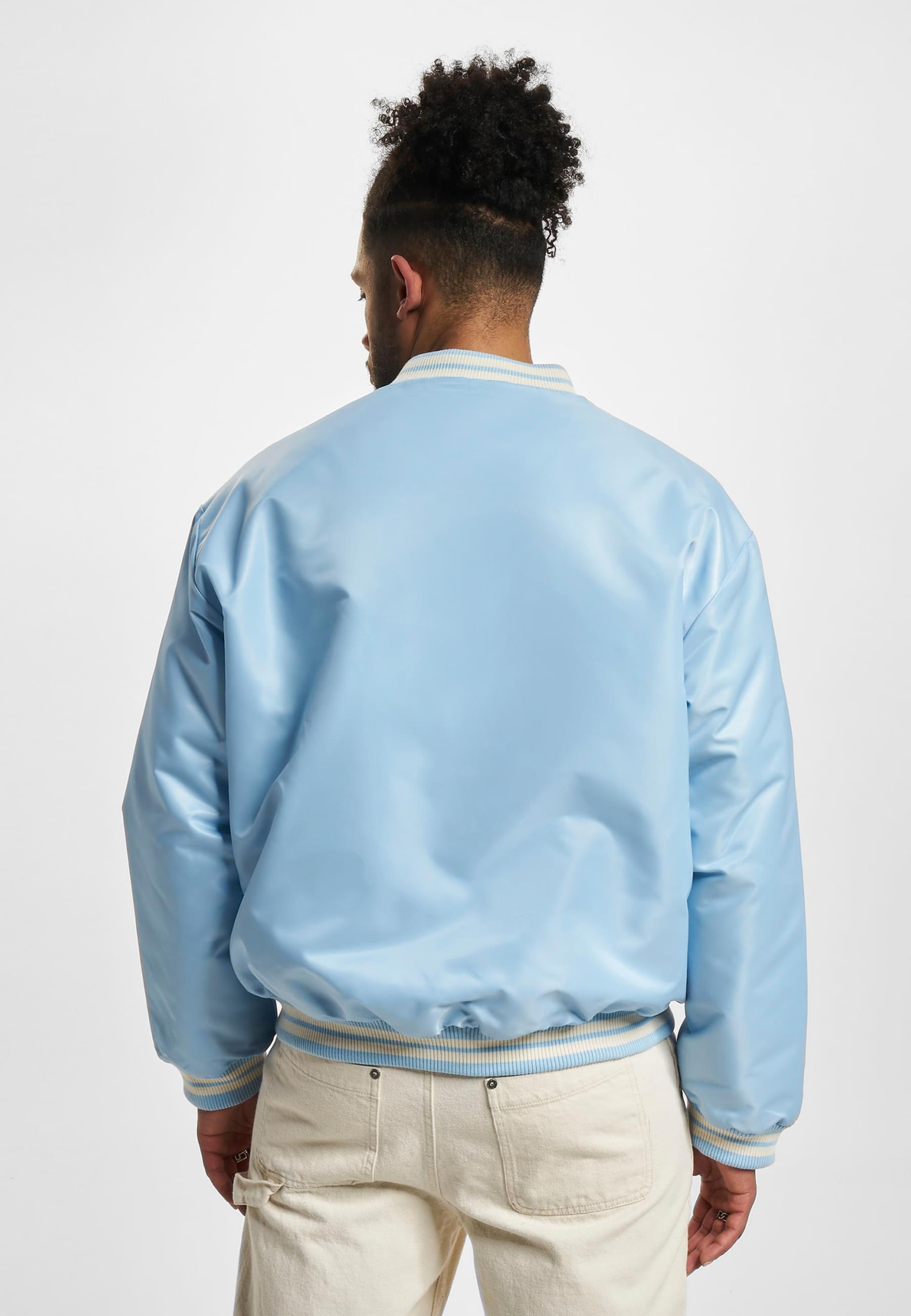 Fubu Allwetterjacke »Fubu Herren FM232-006-2 FUBU Varsity Reversible Satin Jacket«, (1 St.), ohne Kapuze