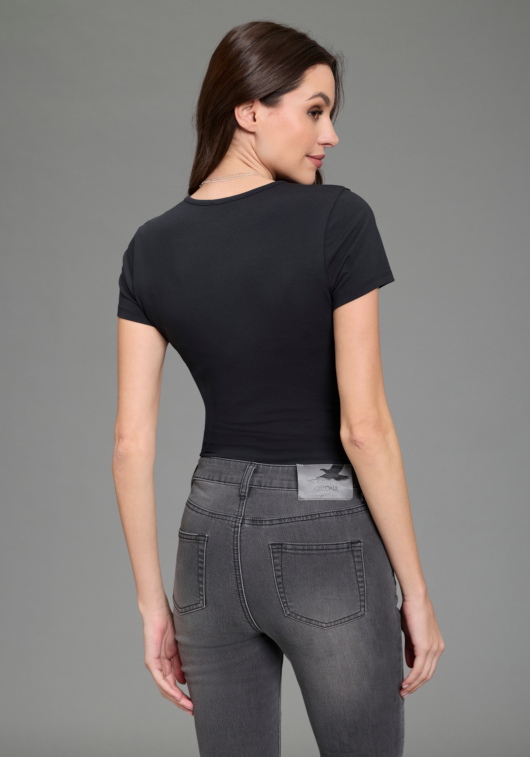 Laura Scott Kurzarmbody im Basic Stil, aus Baumwolle und Elasthan