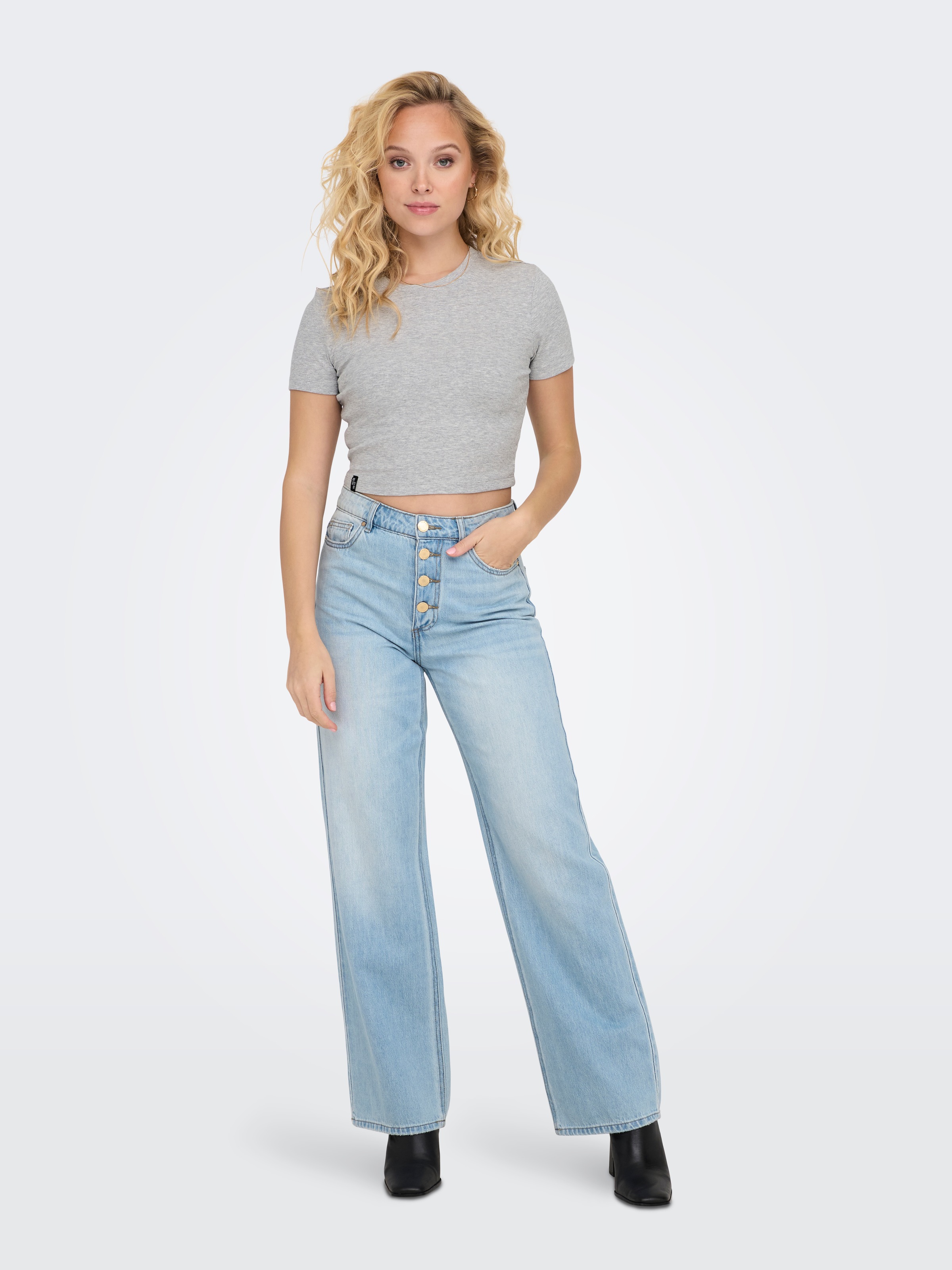Thumbnail - ONLY Kurzarmshirt "ONLBETTY S/S O-NECK SHORT TOP CC JRS"