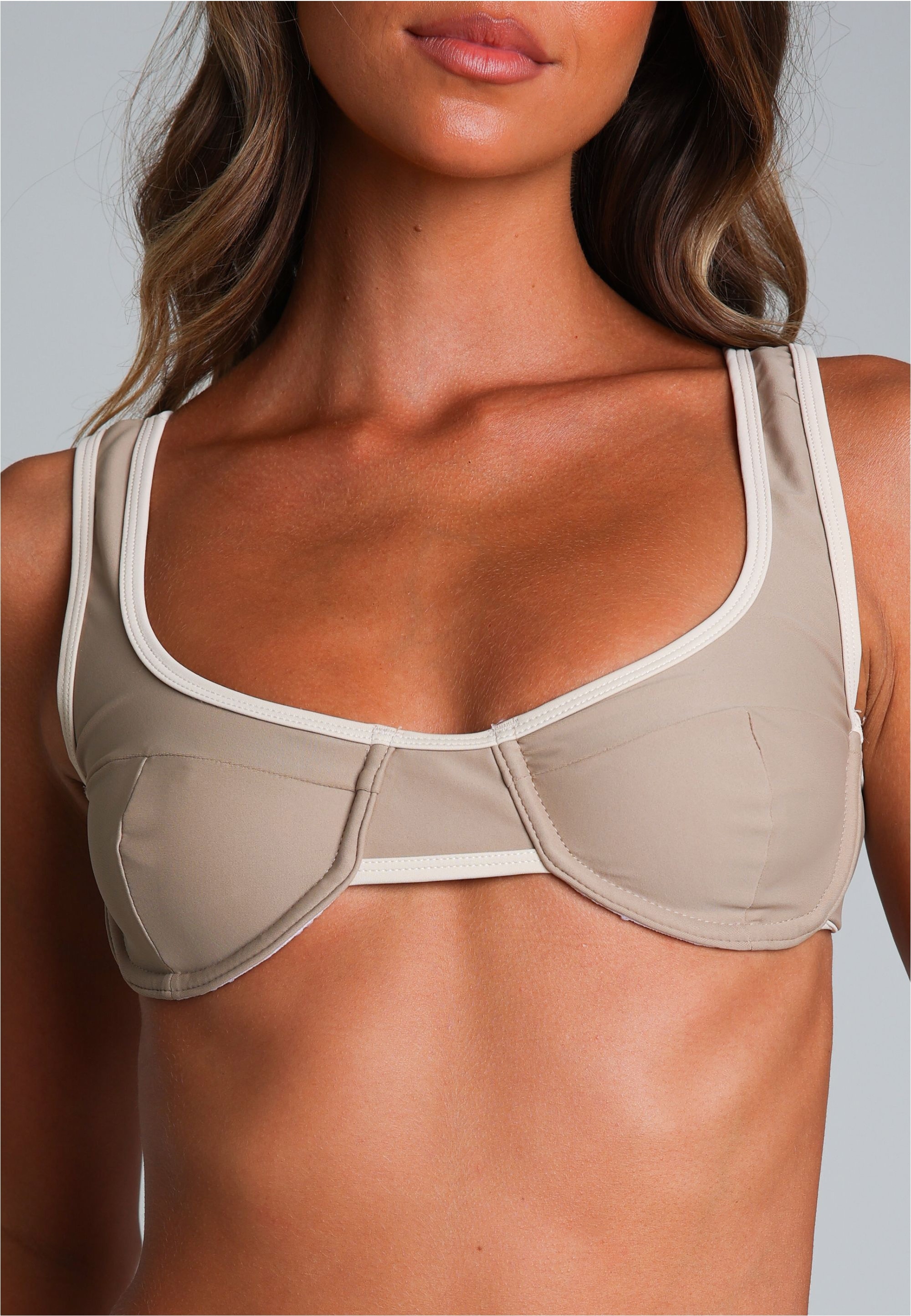 Moda Minx Triangel-Bikini-Top, (1 St.), in tollem Kontrast-Design