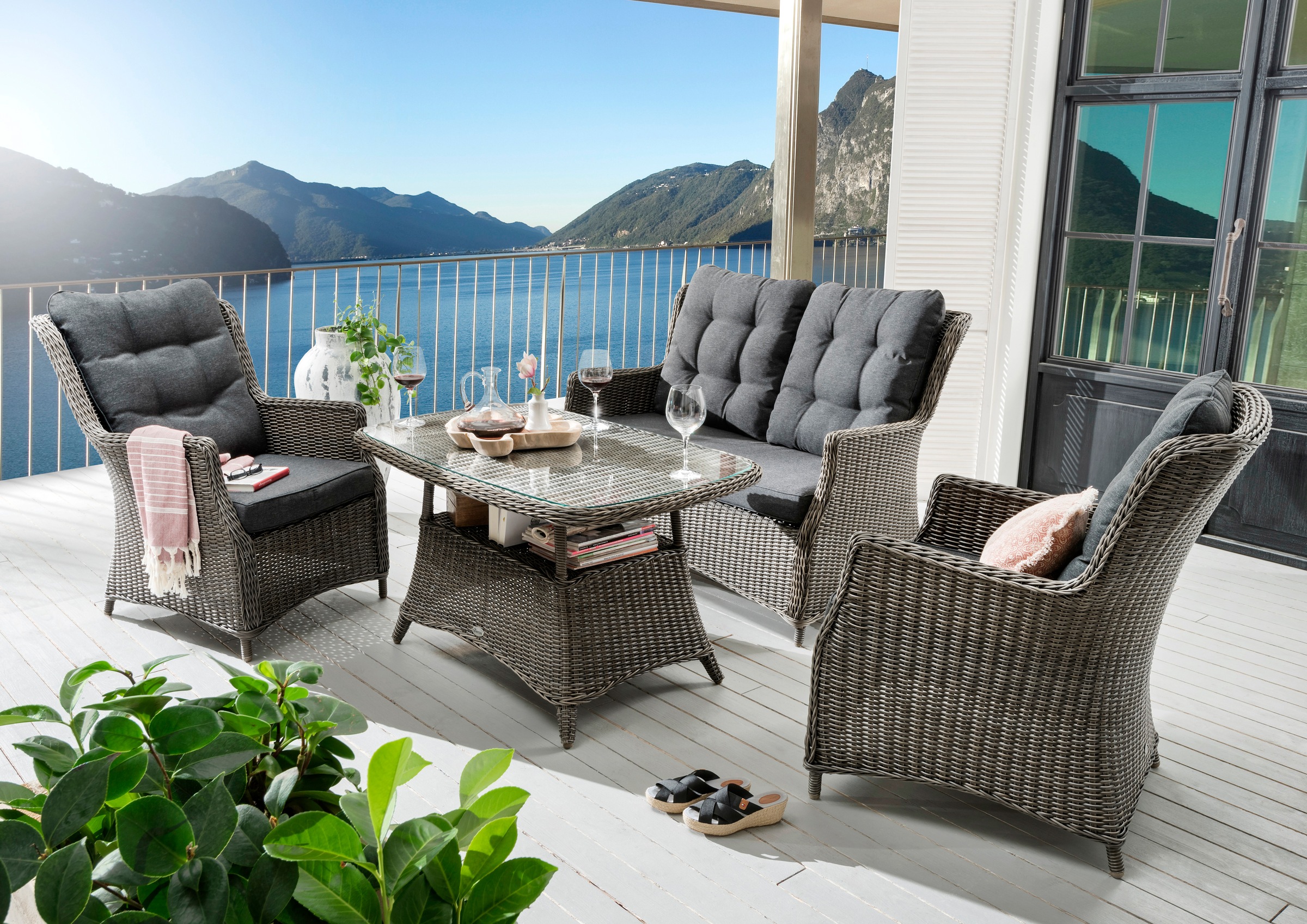 Destiny Garten-Essgruppe "CASA", (13 tlg., 1x 2er Sofa, 2x Sessel, 1x Tisch, inkl. Auflagen), Aluminium, Polyrattan