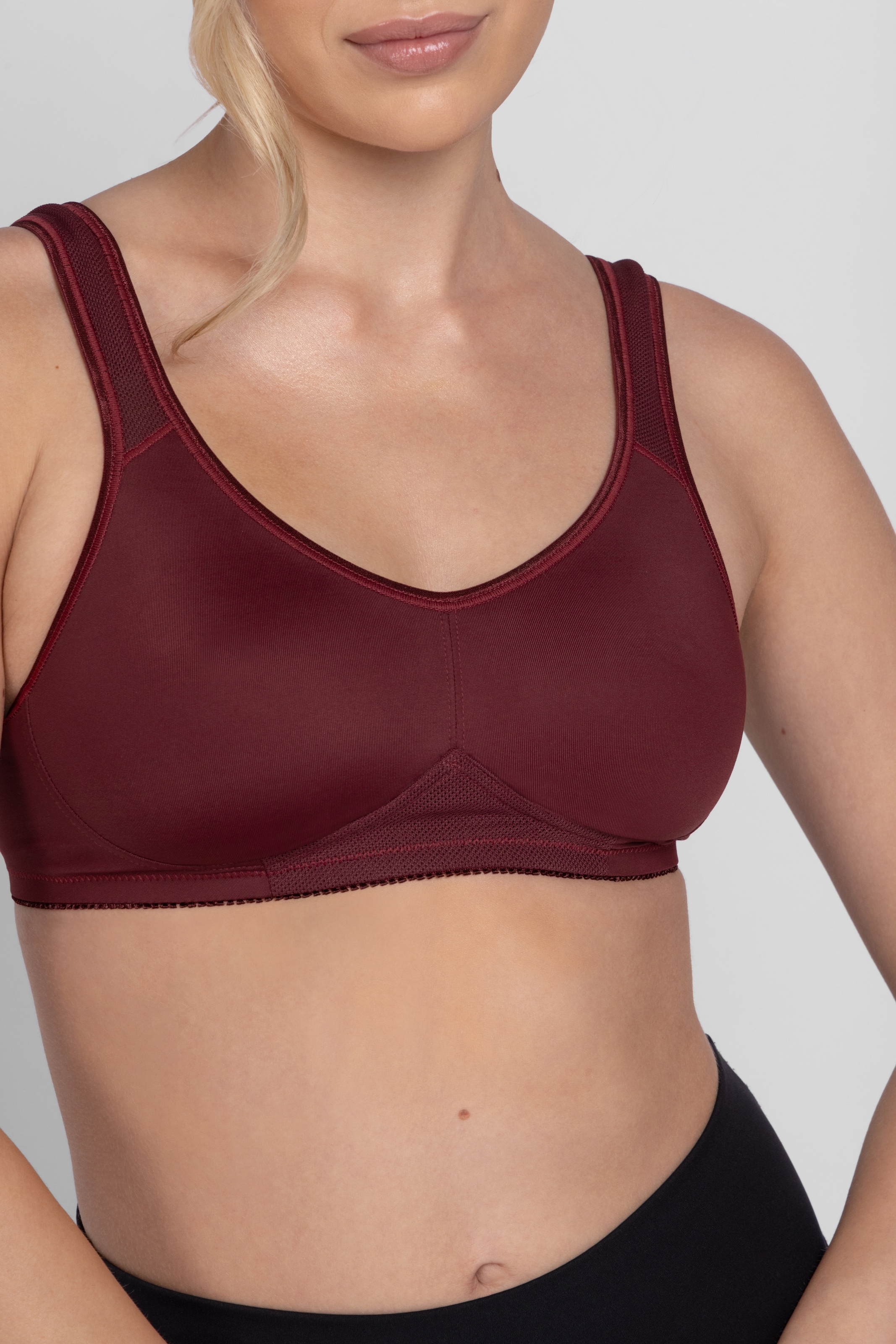 Dorina "FLEX" mit atmungsaktiven Mesh-Trägern