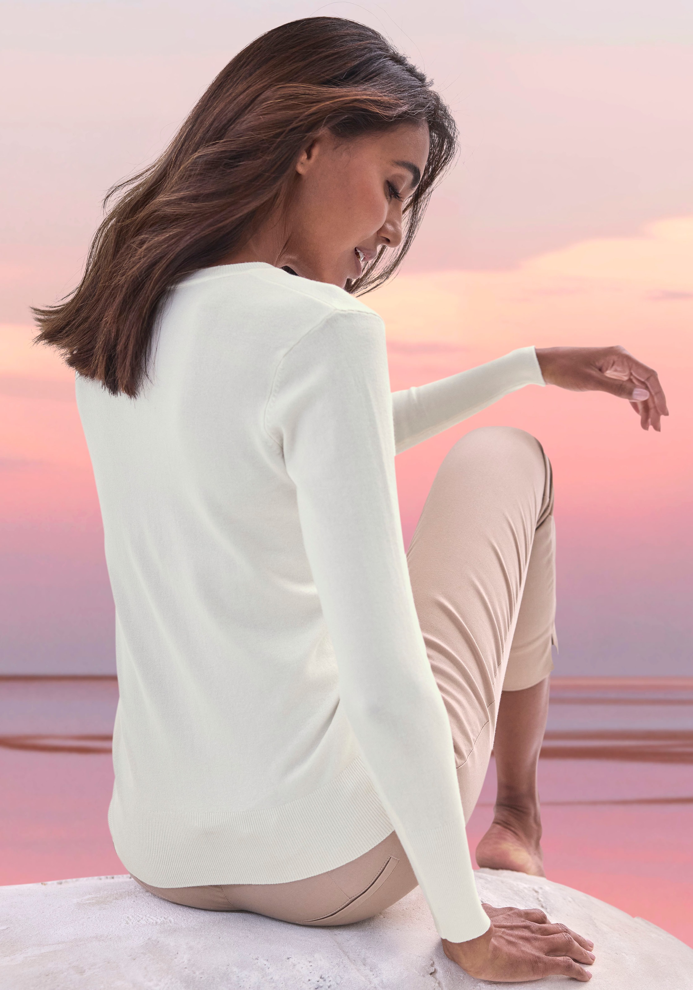 Thumbnail - Vivance V-Ausschnitt-Pullover in taillierter Form, weicher Strickpullover, Basic, klassisch