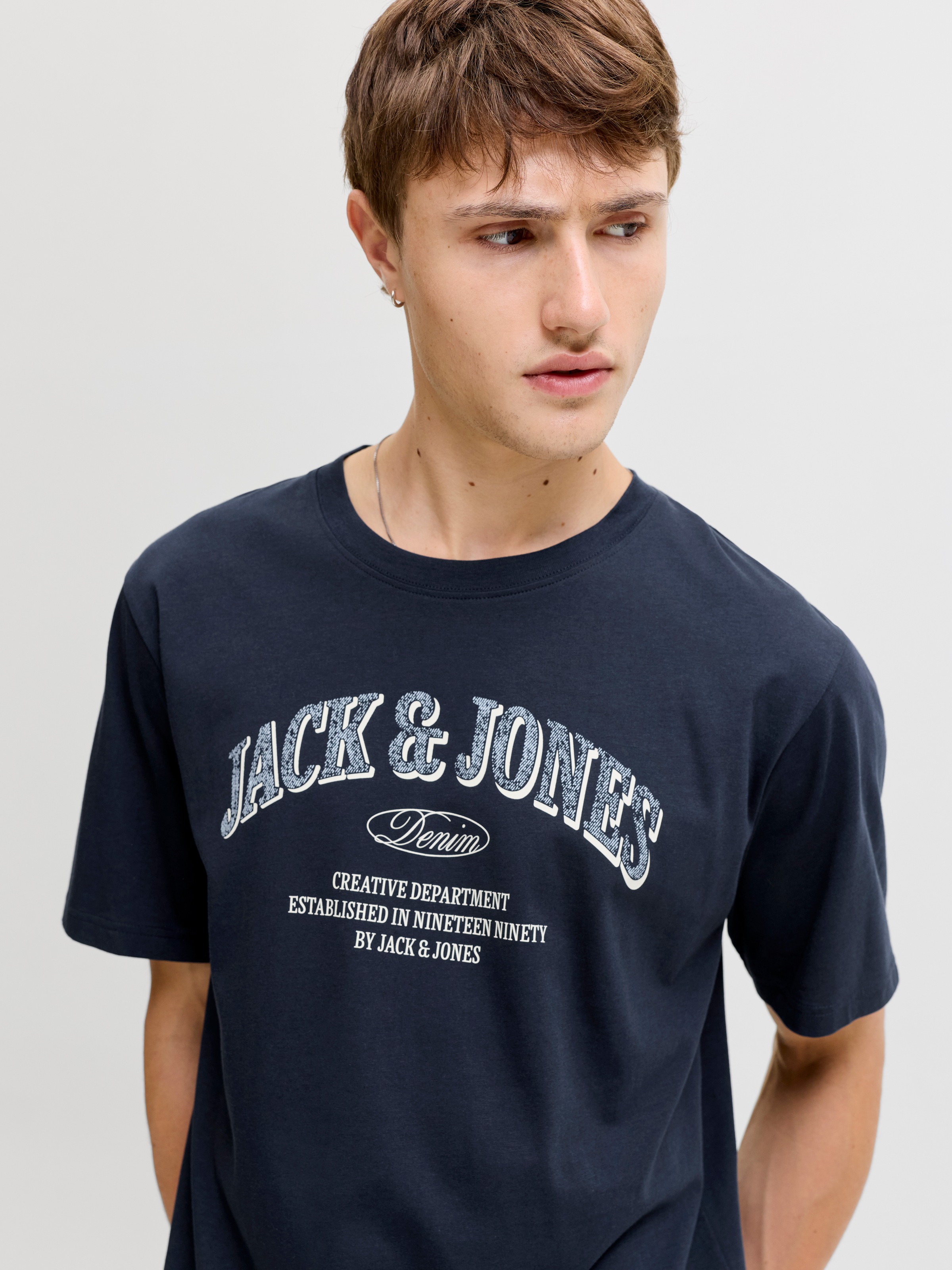 Jack & Jones T-Shirt »JJEDENVER LOGO TEE SS O-NECK SN« Baumwolle, relaxed fit