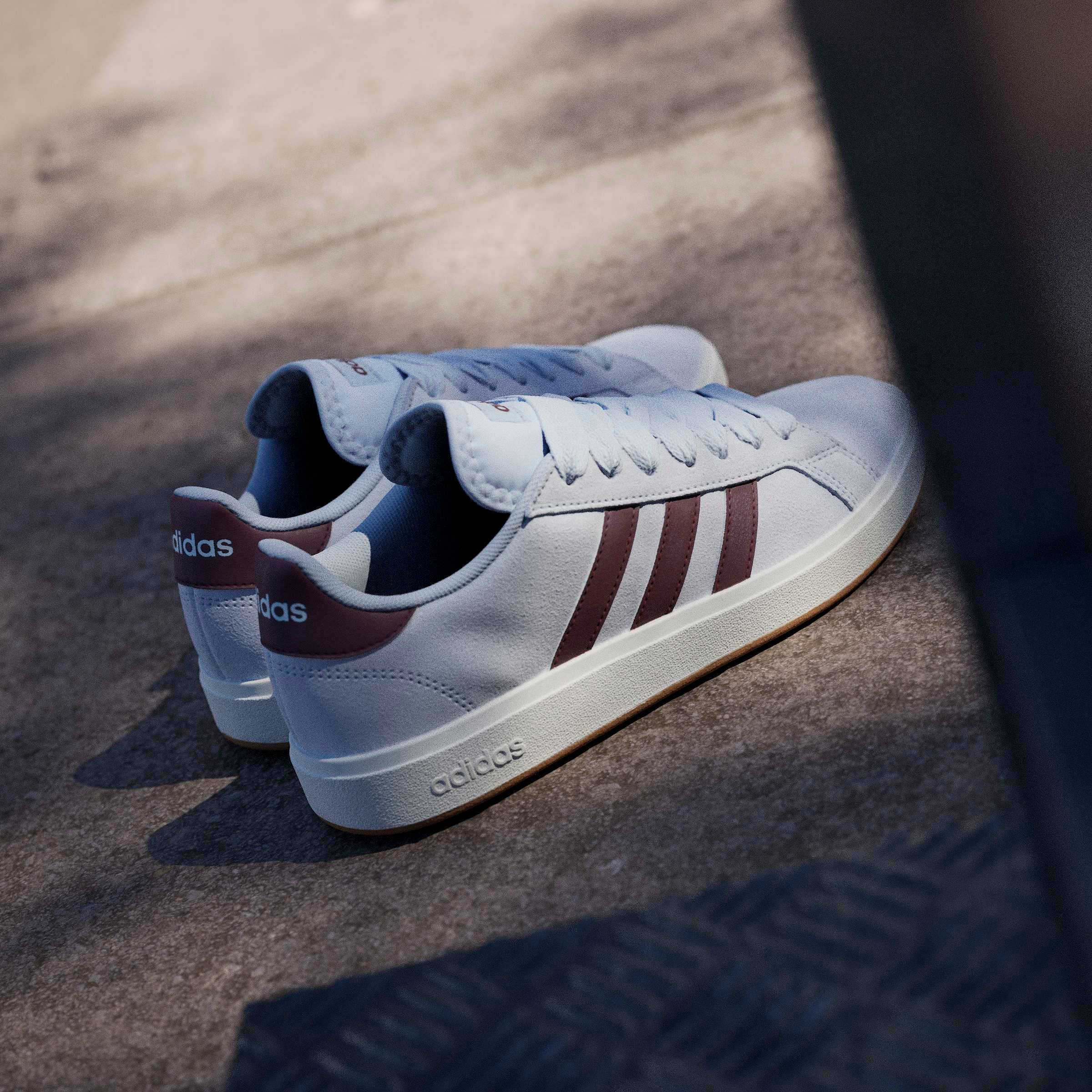 adidas Sportswear Sneaker »GRAND COURT BASE 00S«  Design auf den Spuren des adidas Campus 00