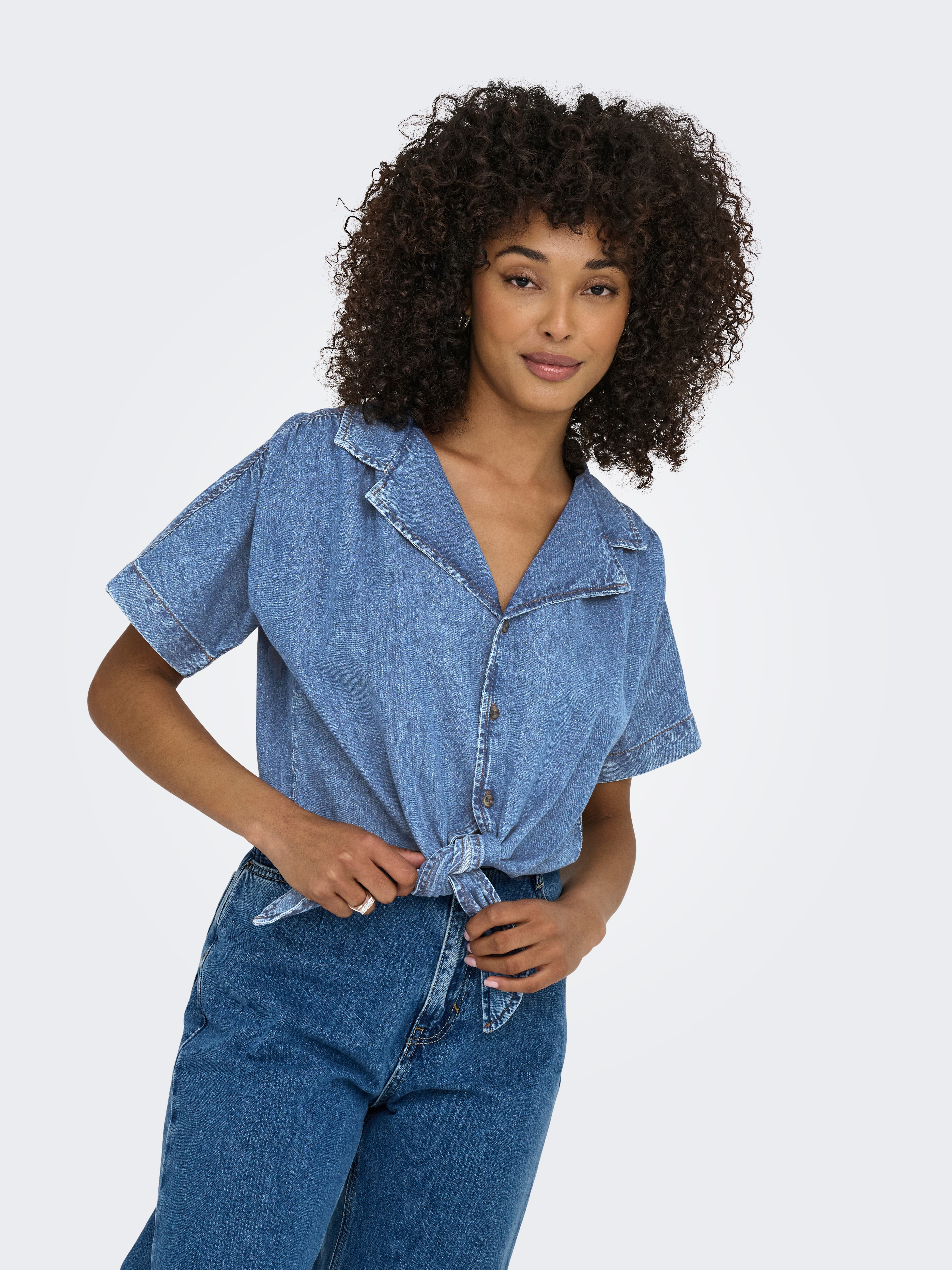 ONLY Jeansbluse "ONLPAULA S/S TIE SHIRT DNM AKM" Baumwollmischung, regular fit