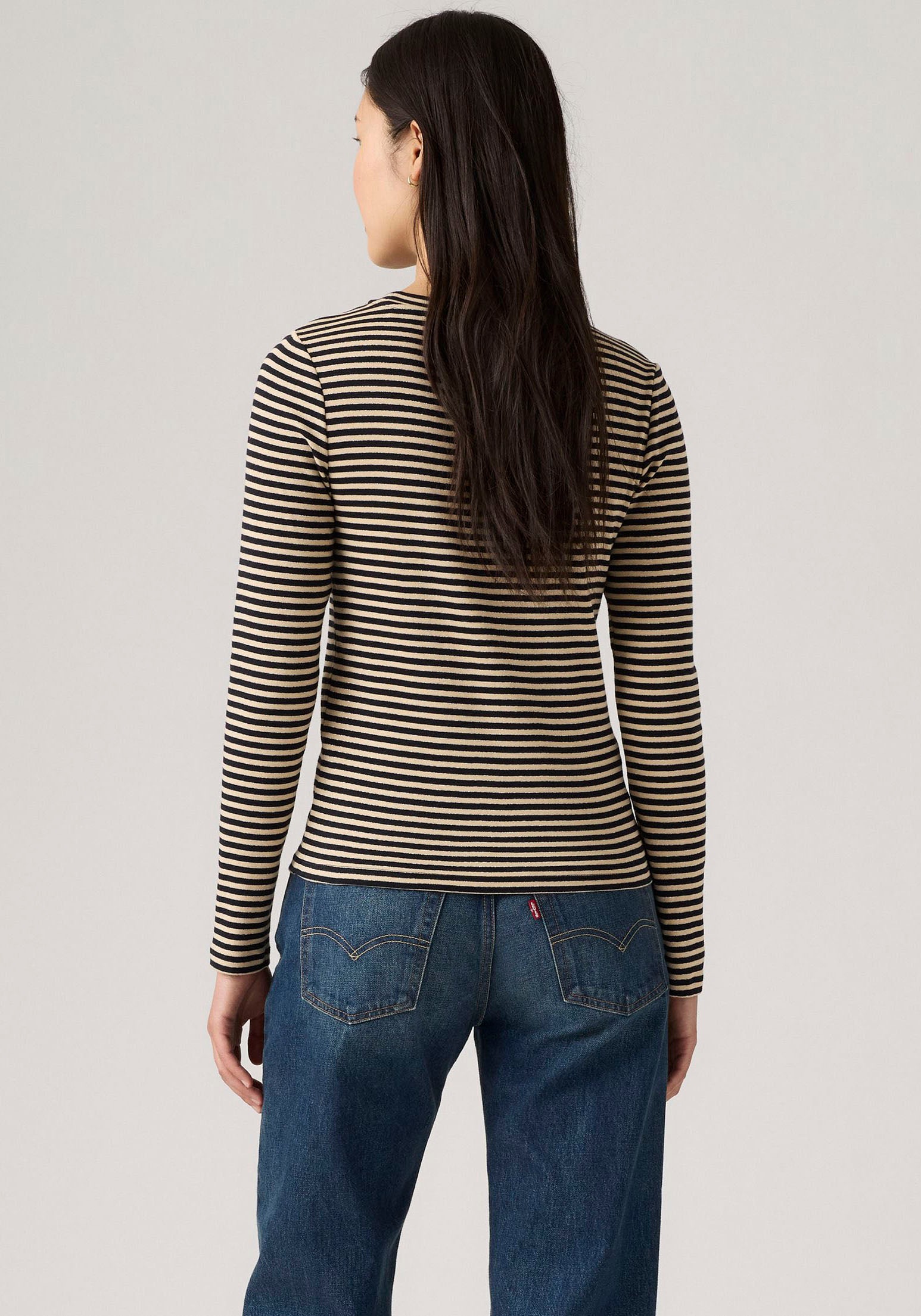 Thumbnail - Levis Langarmshirt "ESSENTIAL HM LS TEE" mit Logo Stickerei