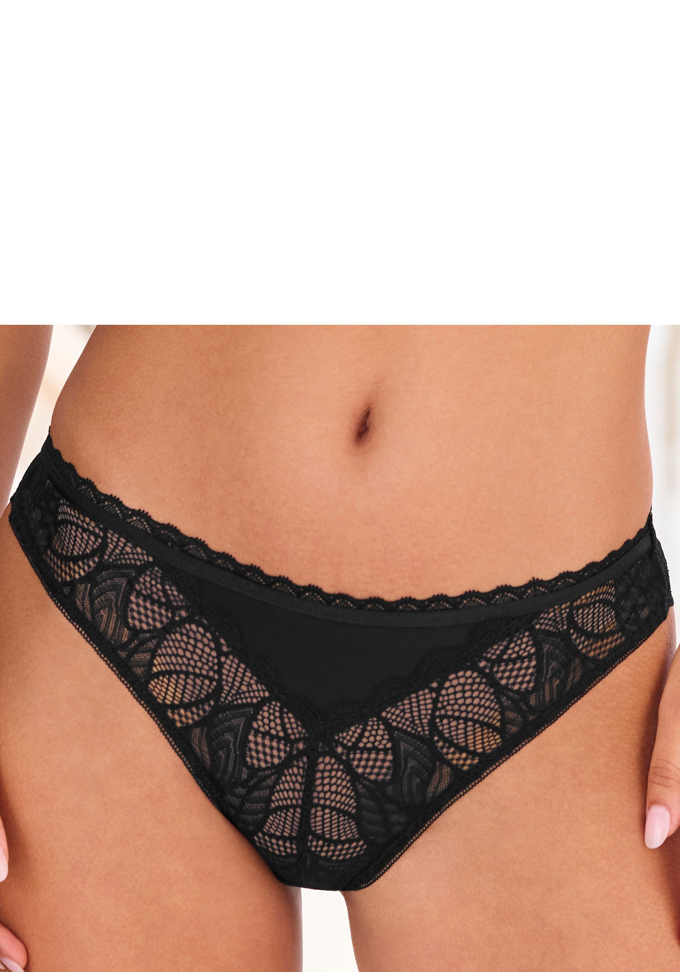 LASCANA Stringpanty "Alicia", aus dezent transparenter Spitze günstig online kaufen