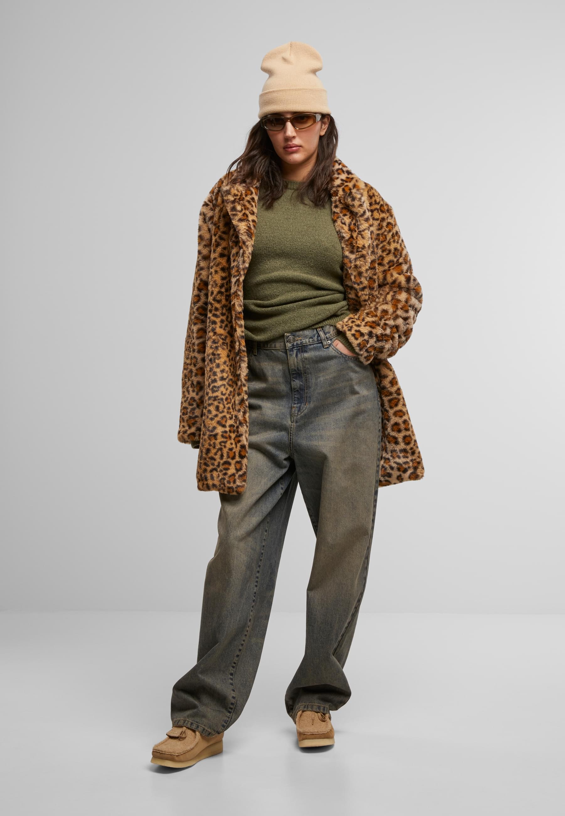URBAN CLASSICS Winterjacke »Urban Classics Ladies Oversized Faux Fur Leo Coat«, (1 St.), ohne Kapuze