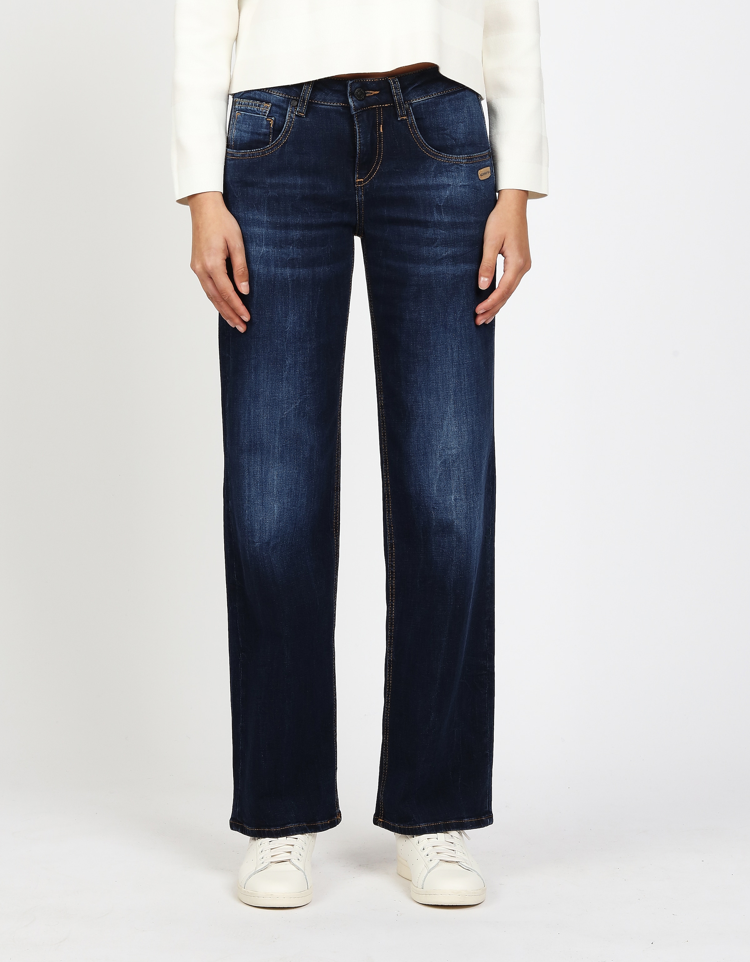 GANG Straight-Jeans "94RIVER" mit zusätzlicher kleiner Gesäßtasche günstig online kaufen