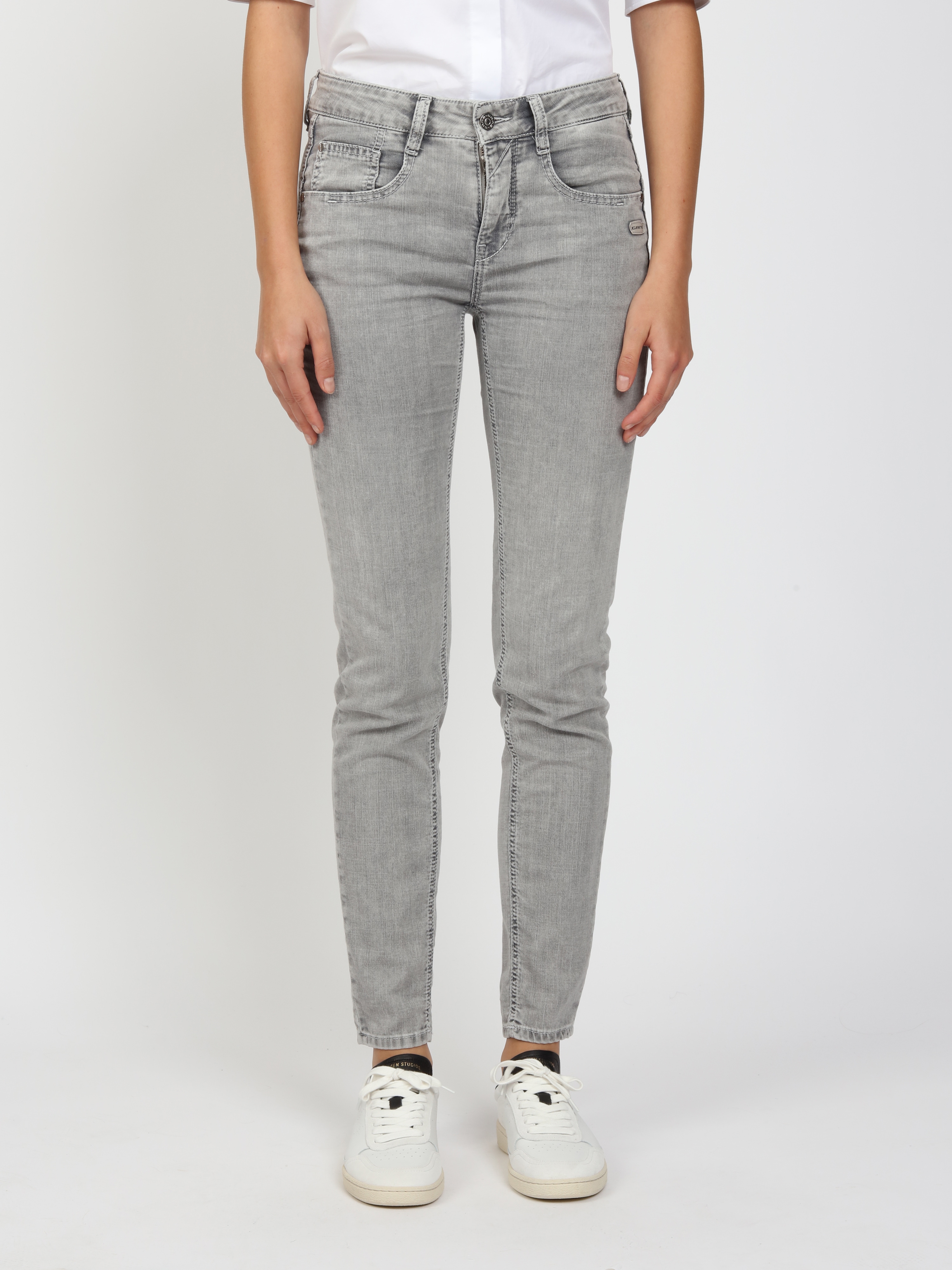 GANG Relax-fit-Jeans "94AMELIE" aus leichtem, weichen Stretch-Denim