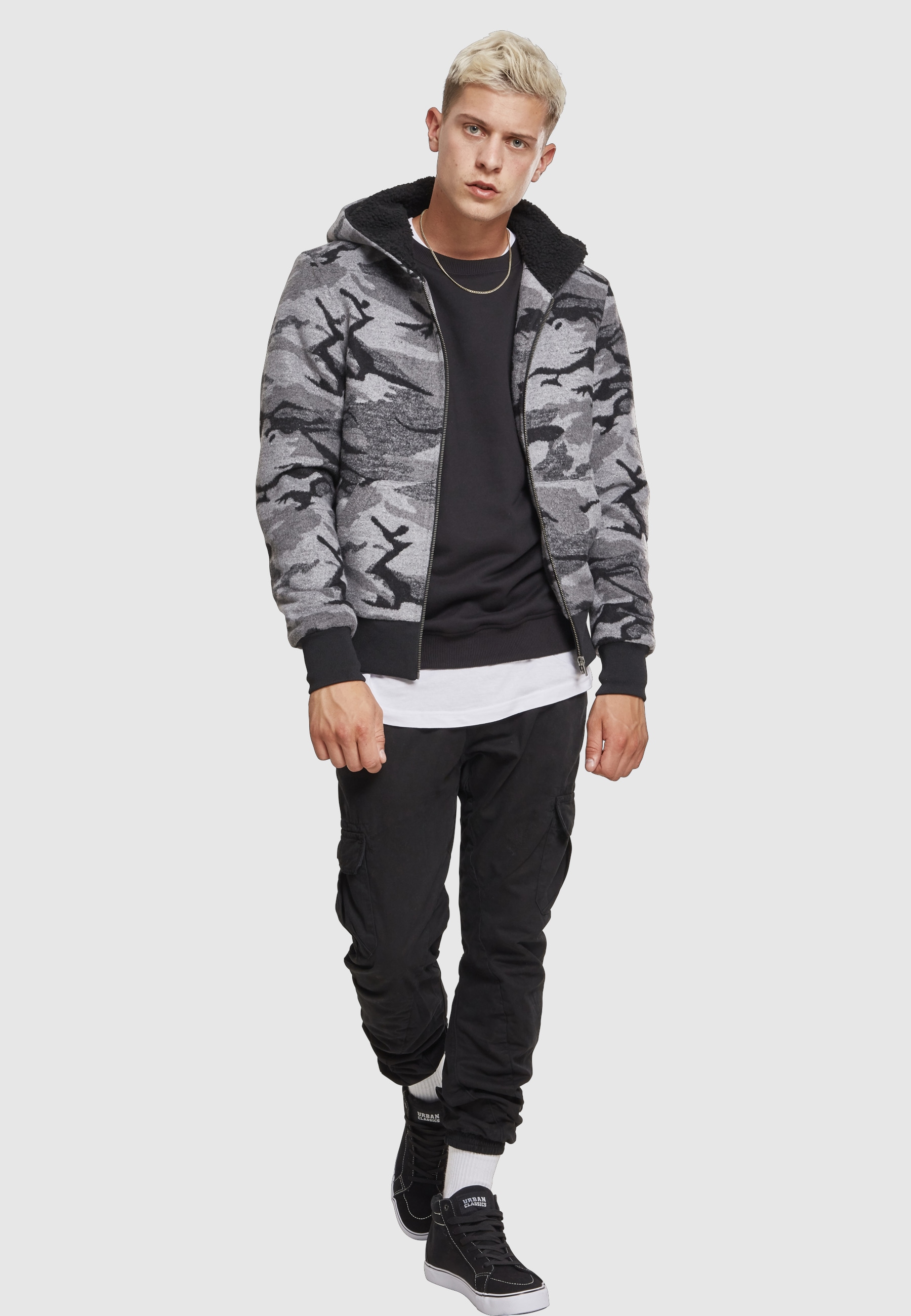 URBAN CLASSICS Winterjacke »Urban Classics Herren Camo Zip Jacket« 1 Stk. tlg. mit Kapuze