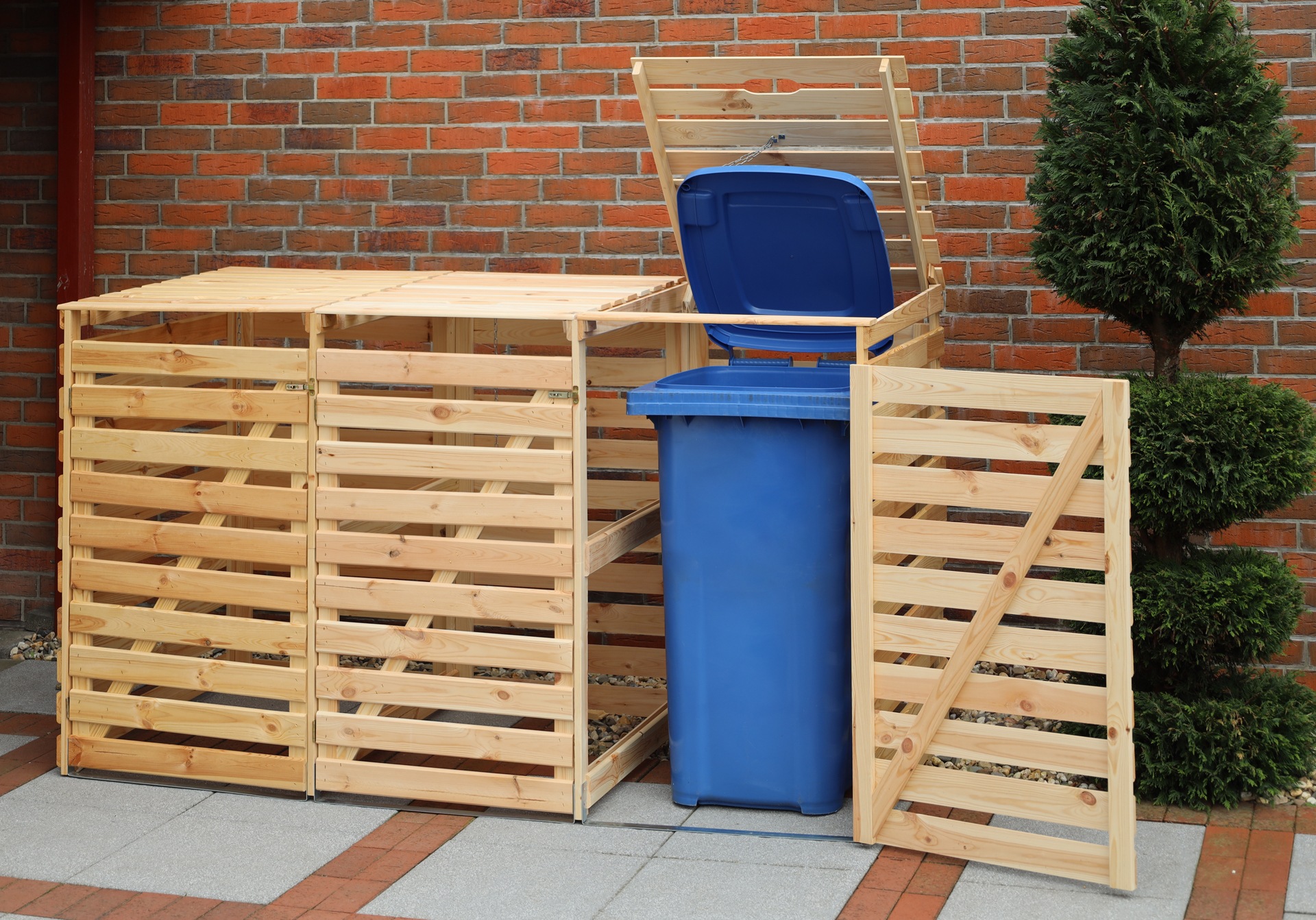 promadino Mülltonnenbox »Vario V«, für 3 Tonnen, robust aus ökologisch, zertifiziertem Kiefernholz
