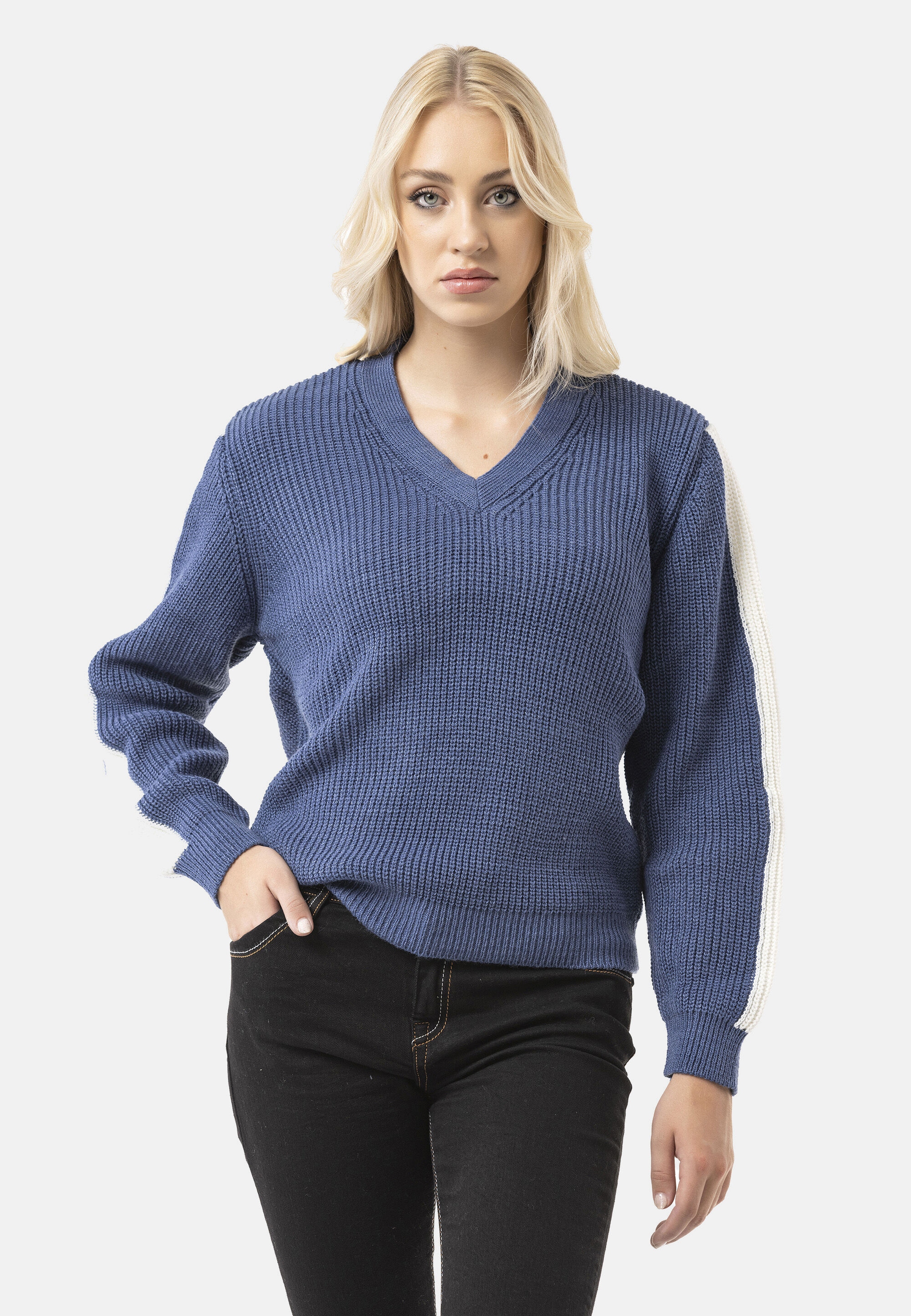 Cipo & Baxx Strickpullover »WP260« 1 mit Streifendetails an den Ärmeln