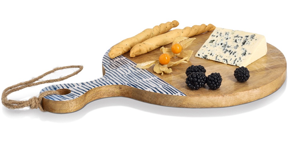 Zeller Present Servierbrett »Schneide-/Servierbrett mit Griff, Mangoholz« Kordel zum Aufhängen, Epoxidharz-Beschichtung