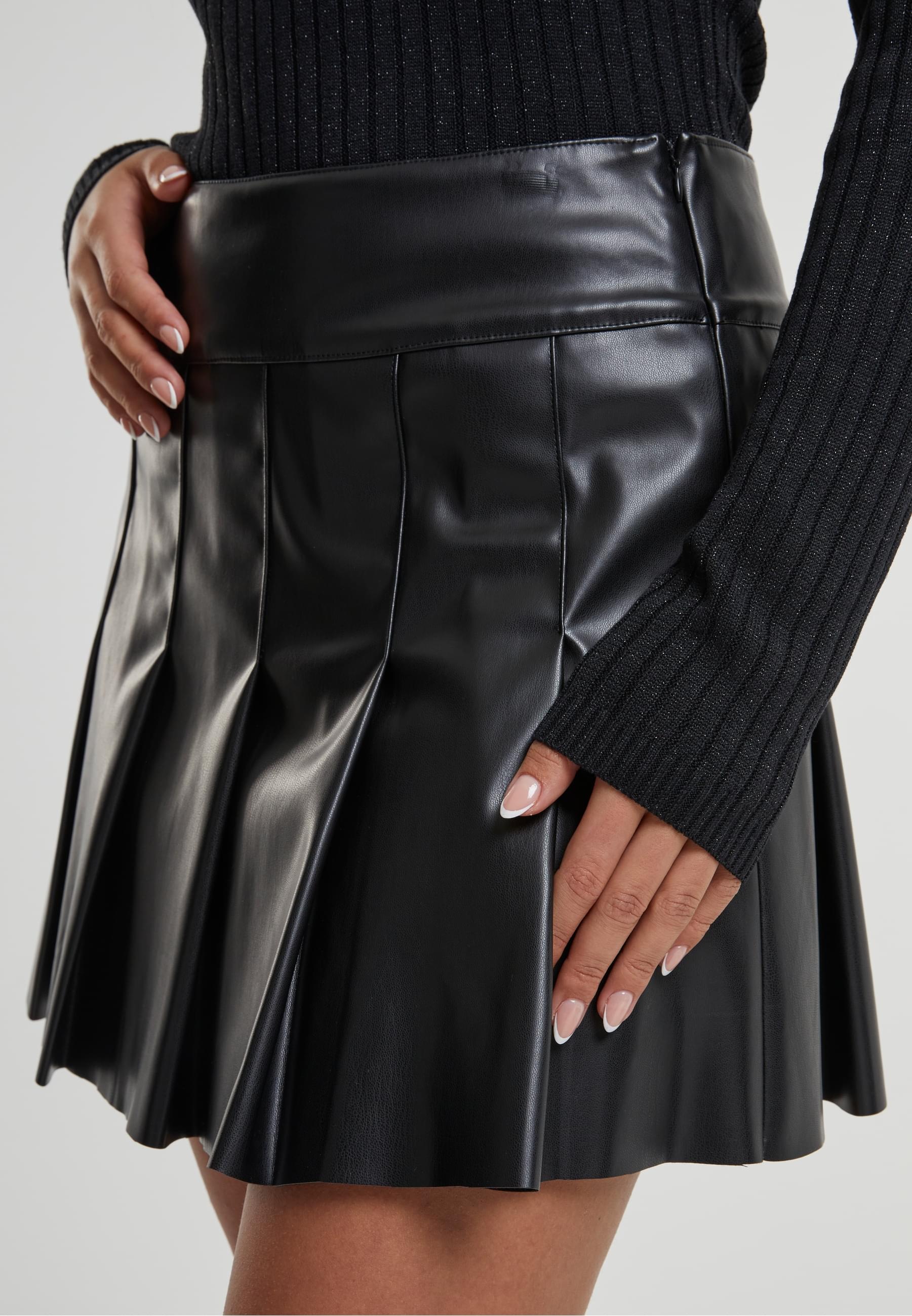 URBAN CLASSICS Sommerrock »Urban Classics Ladies Synthetic Leather Pleated Skirt«, (1 tlg.)