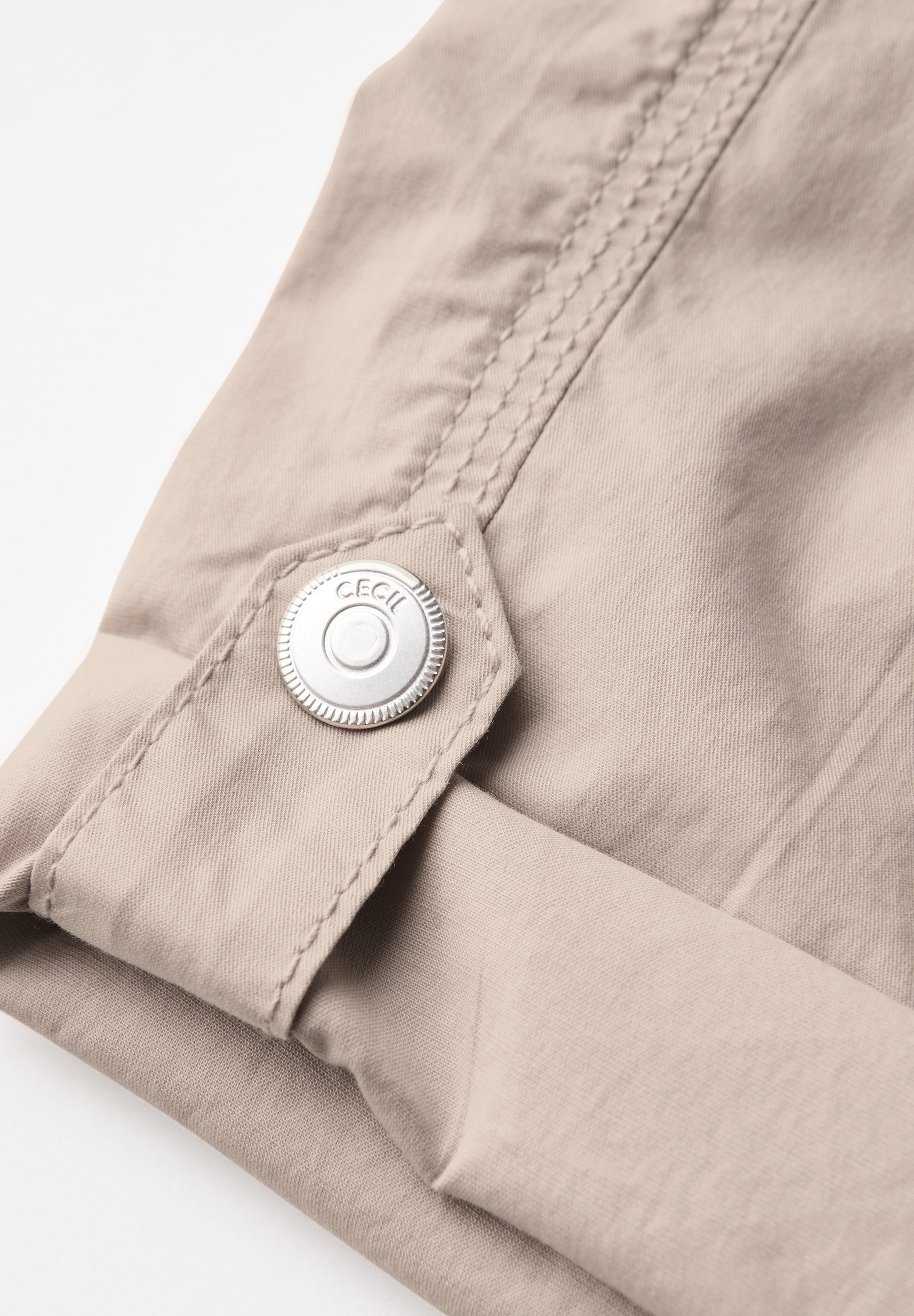 Cecil Shorts, Middle Waist