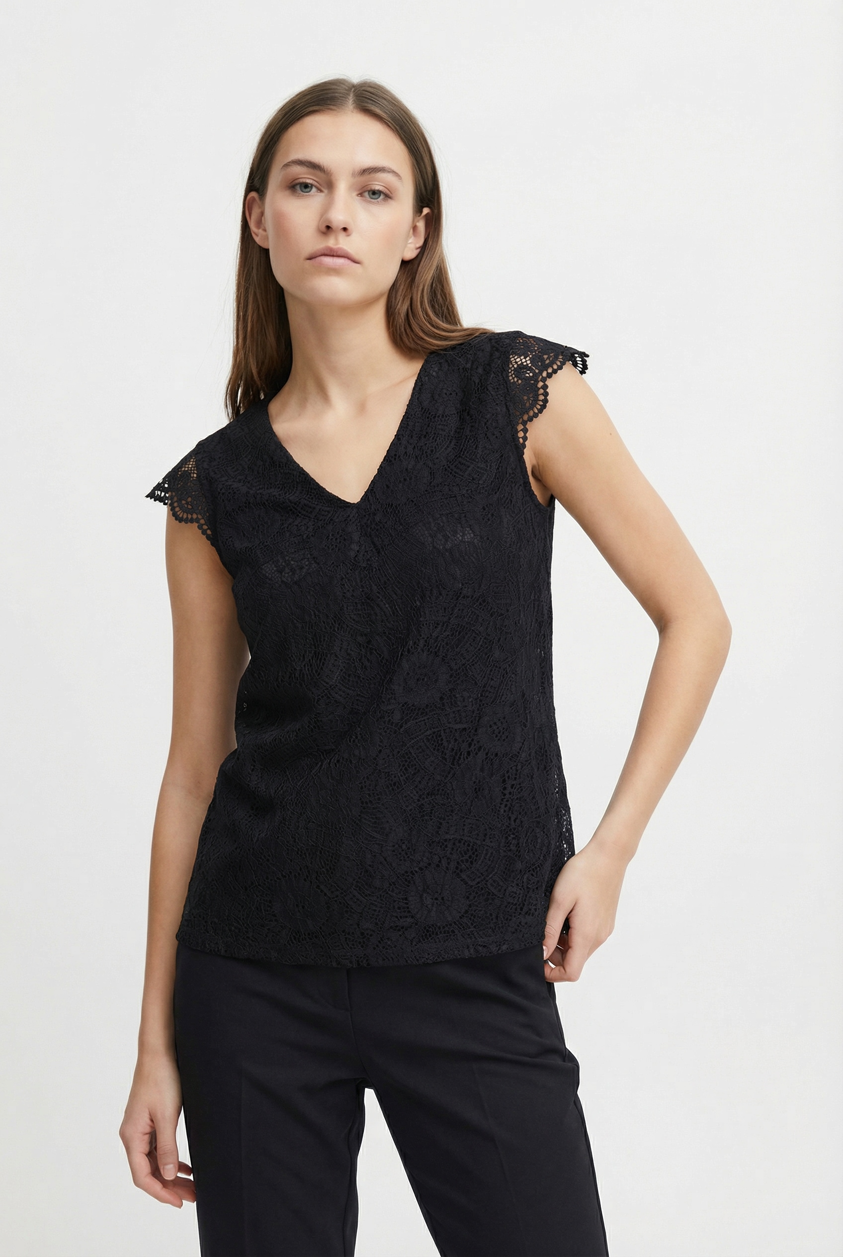 pieces Spitzentop "PCOLLINE SL LACE V-NECK TOP WVN NOOS" günstig online kaufen
