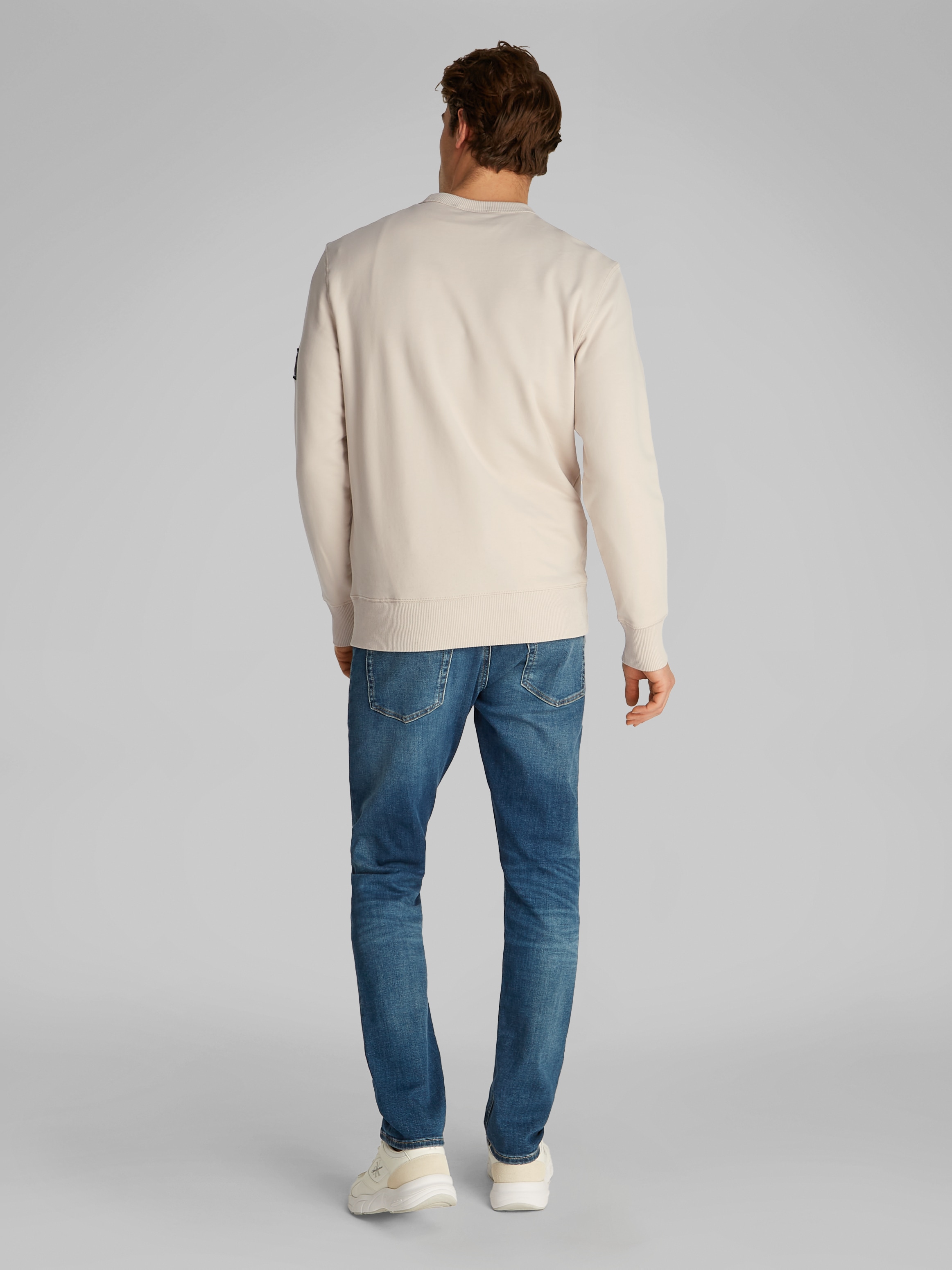 Calvin Klein Jeans Sweatshirt »BADGE CREW NECK«, mit Logopatch