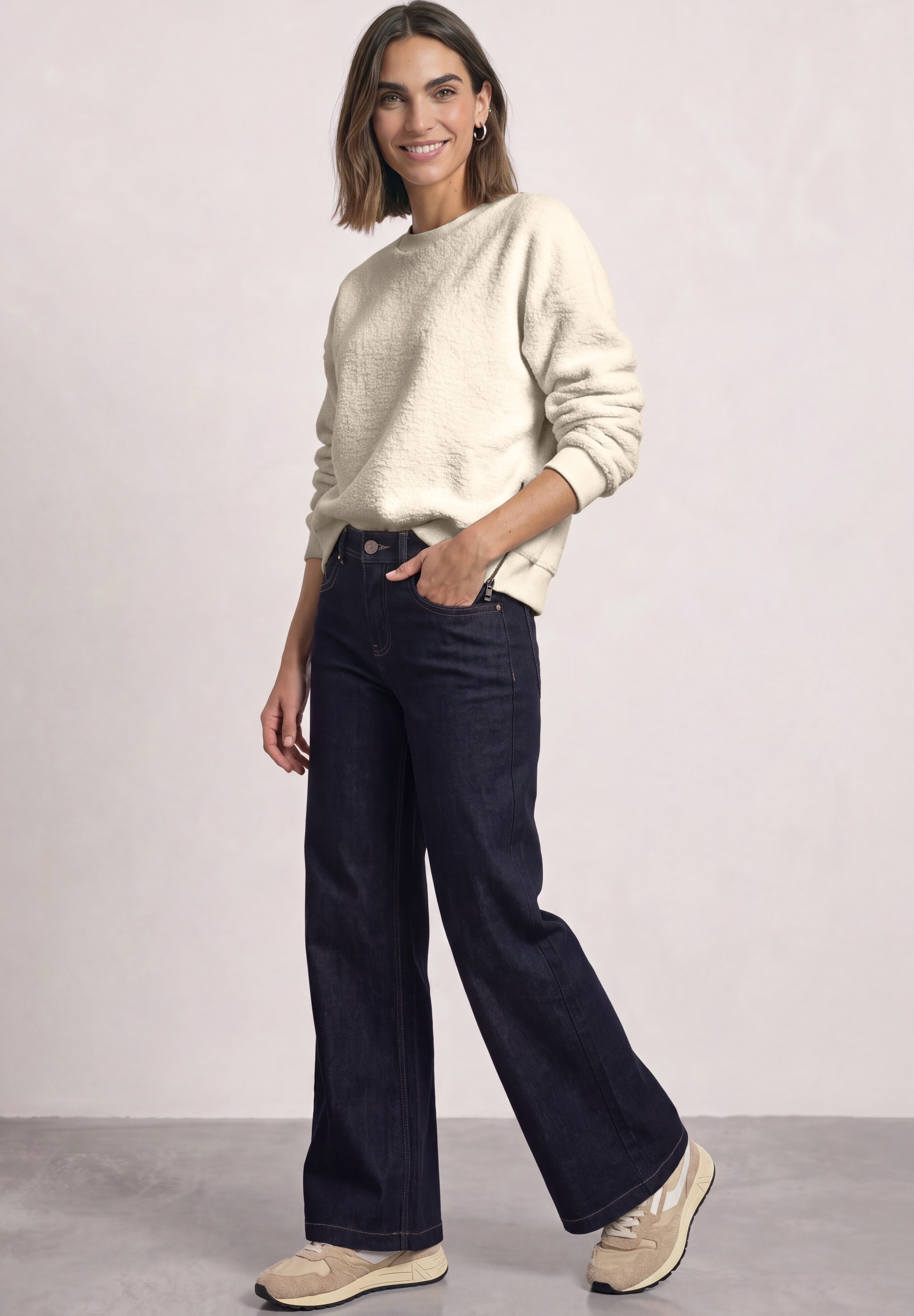 STREET ONE Sweatshirt , in Unifarbe
