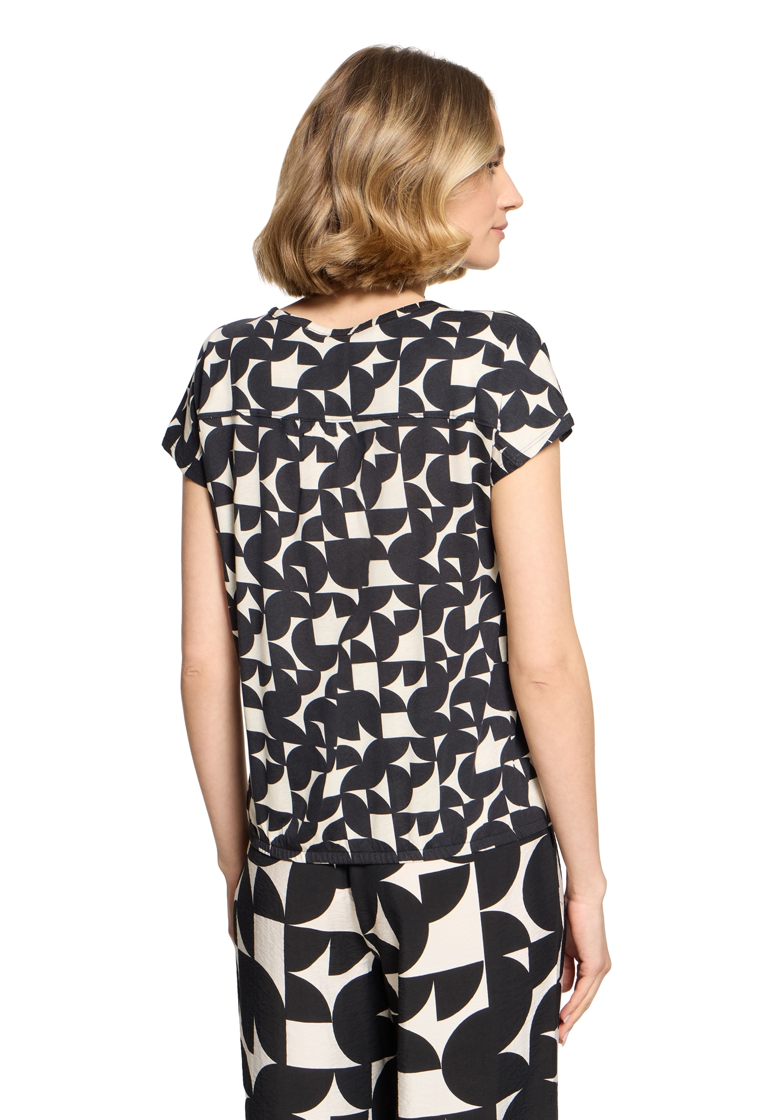Betty&Co Kurzarmshirt »Damen mit Gummizug« 1