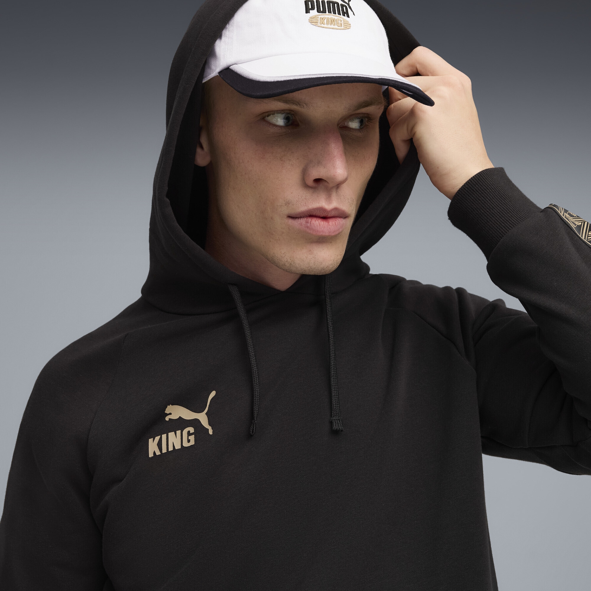 PUMA Hoodie »KING Fußballhoodie Herren«
