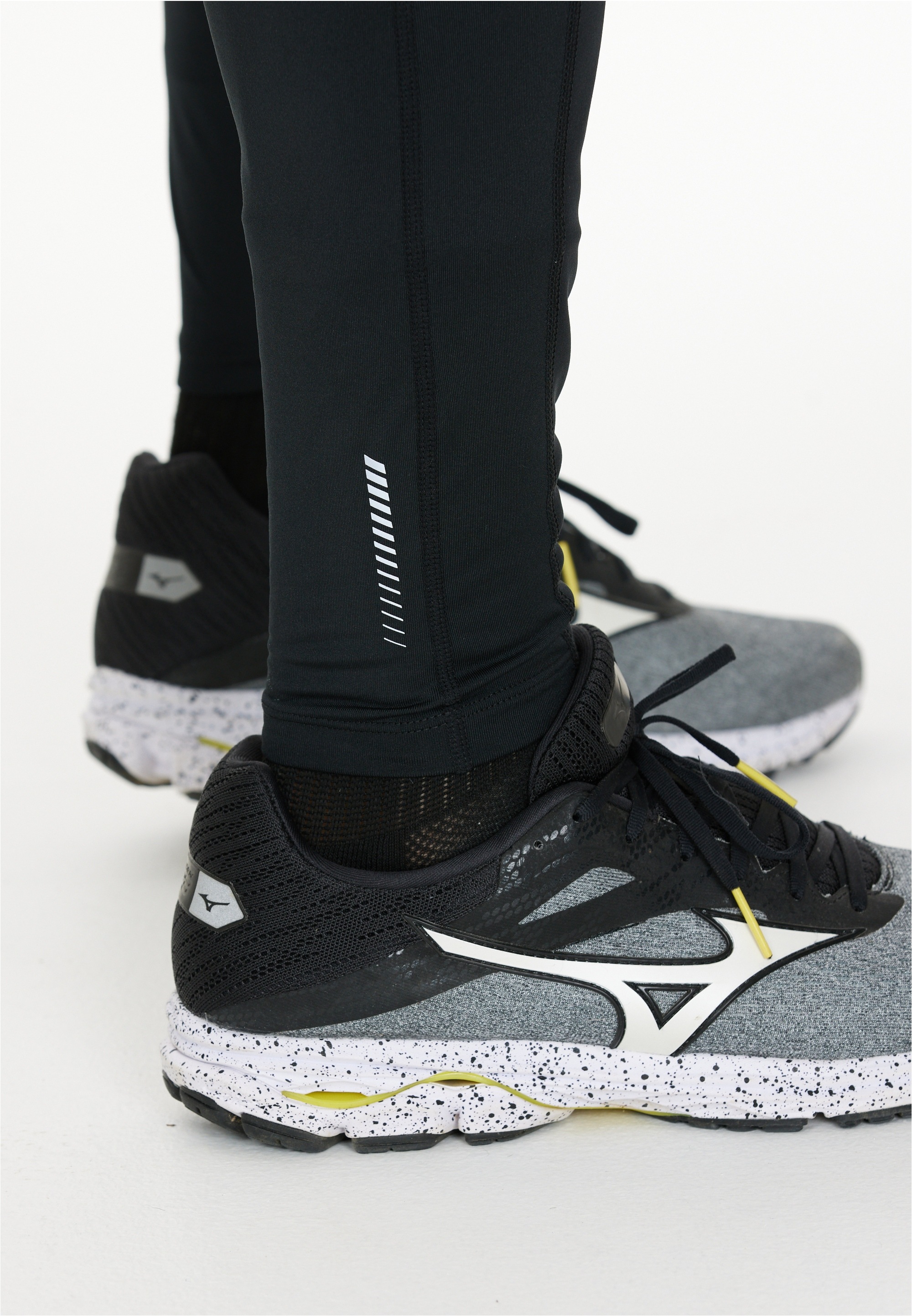 ENDURANCE Lauftights »ZANE«, mit Windblocker-Material