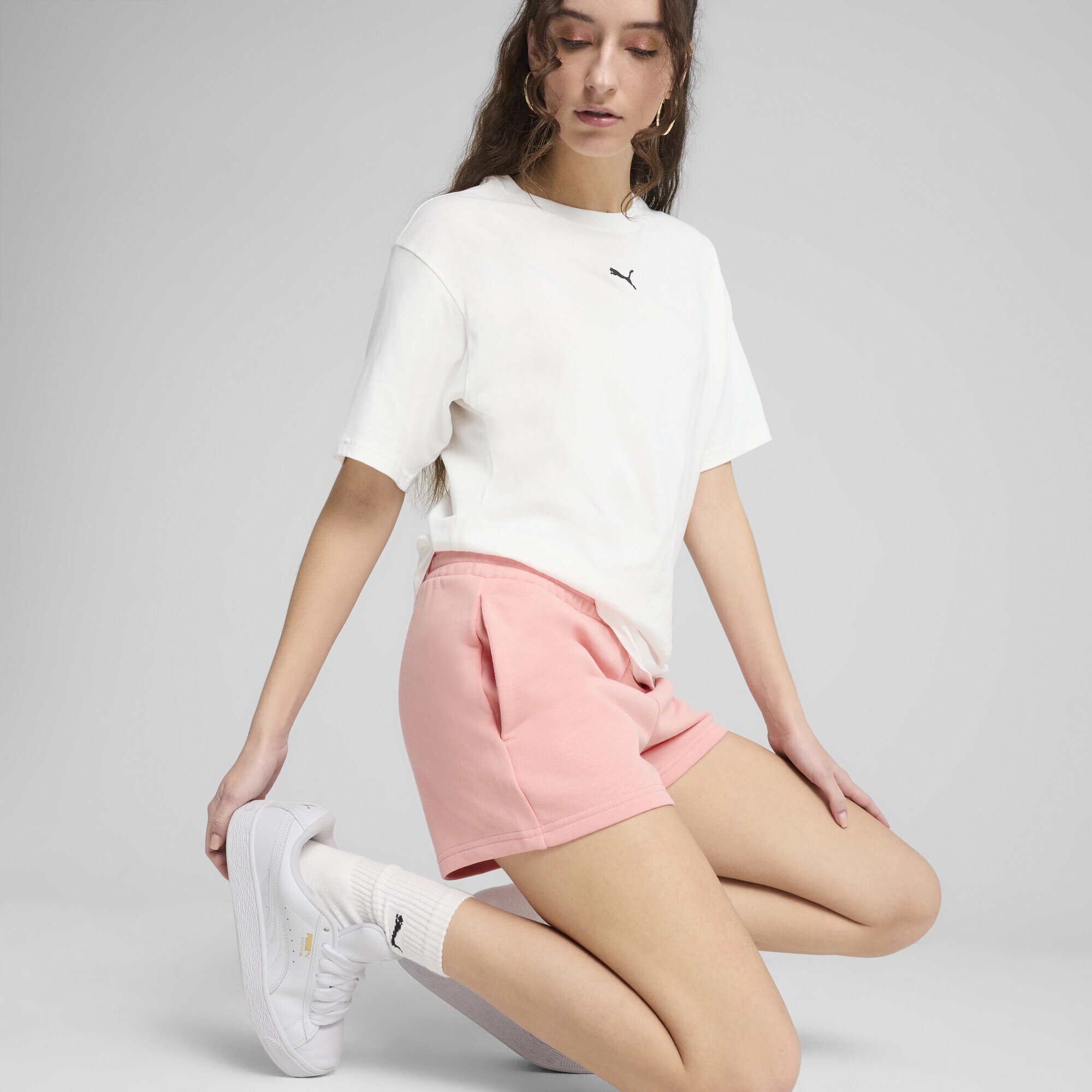 PUMA Sporthose »ESS Small No. 1 Logo 4'' Shorts Damen«