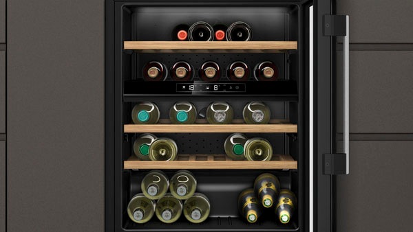 NEFF Getränkekühlschrank N 70 "KU9213HG0" 81,8 cm hoch 59,8 cm breit 2 Temp günstig online kaufen