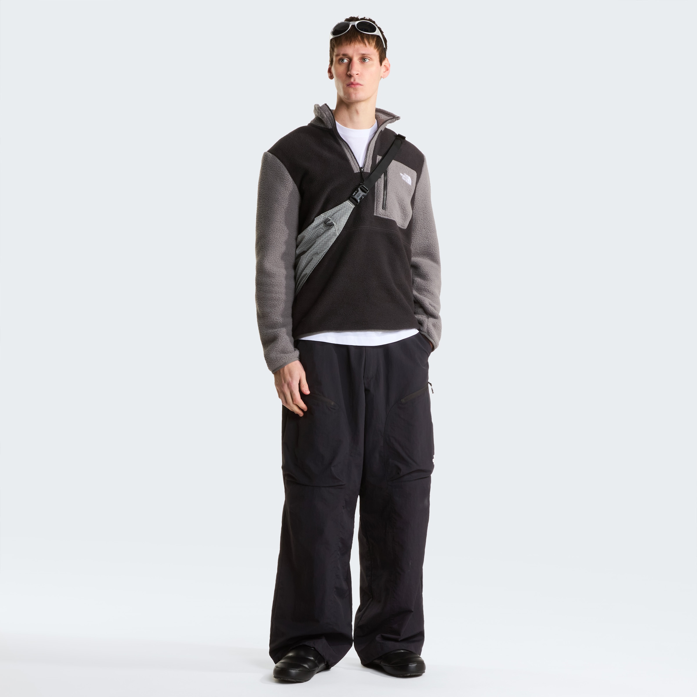 The North Face Strickfleece-Pullover »M YUMIORI 1/4 ZIP« aus Strickfleece, mit Stehkragen, mit Brusttasche, pflegeleicht