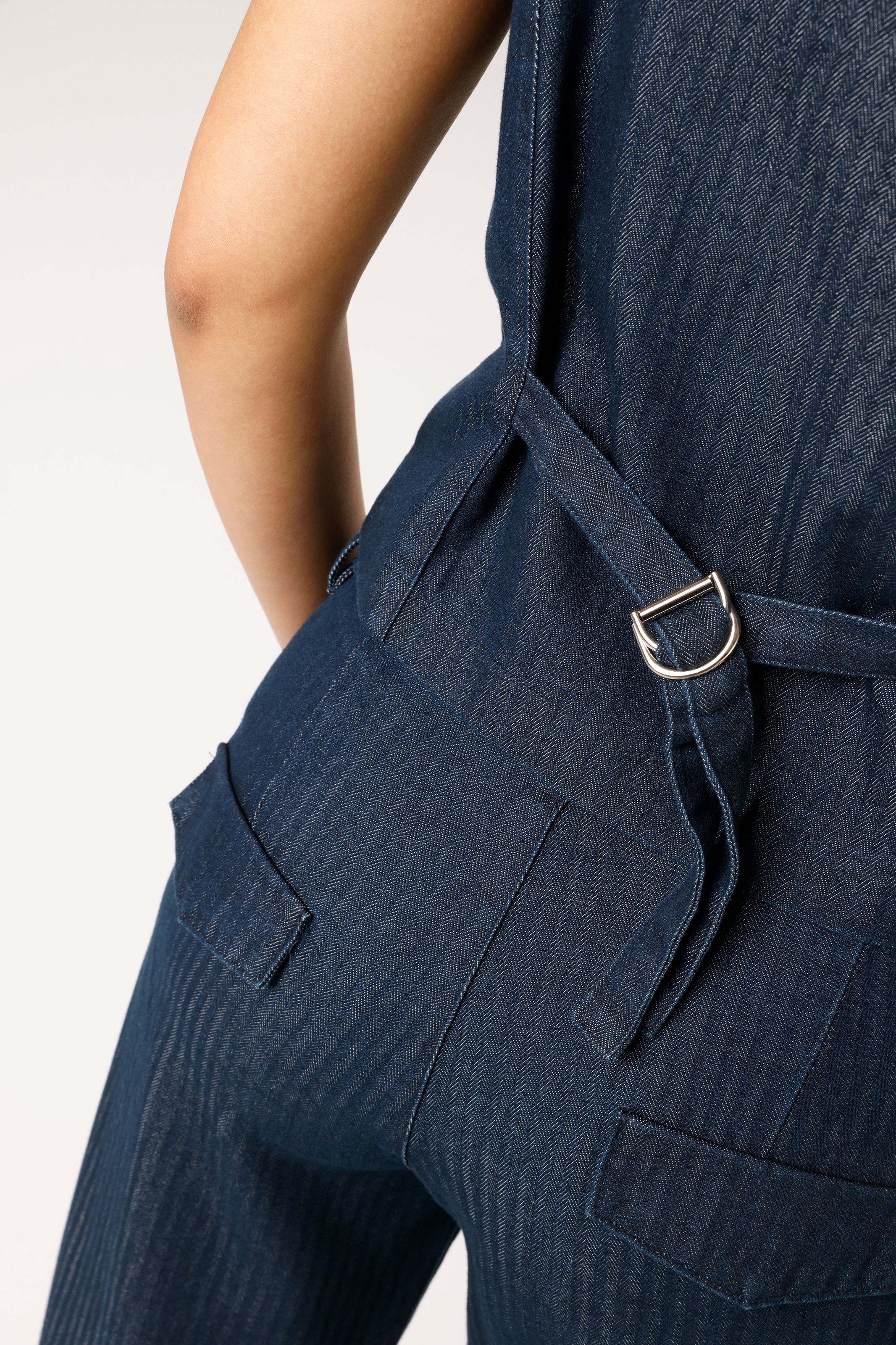 Aniston CASUAL Kurzweste aus strukturiertem, weichen Denim - NEUE KOLLEKTION