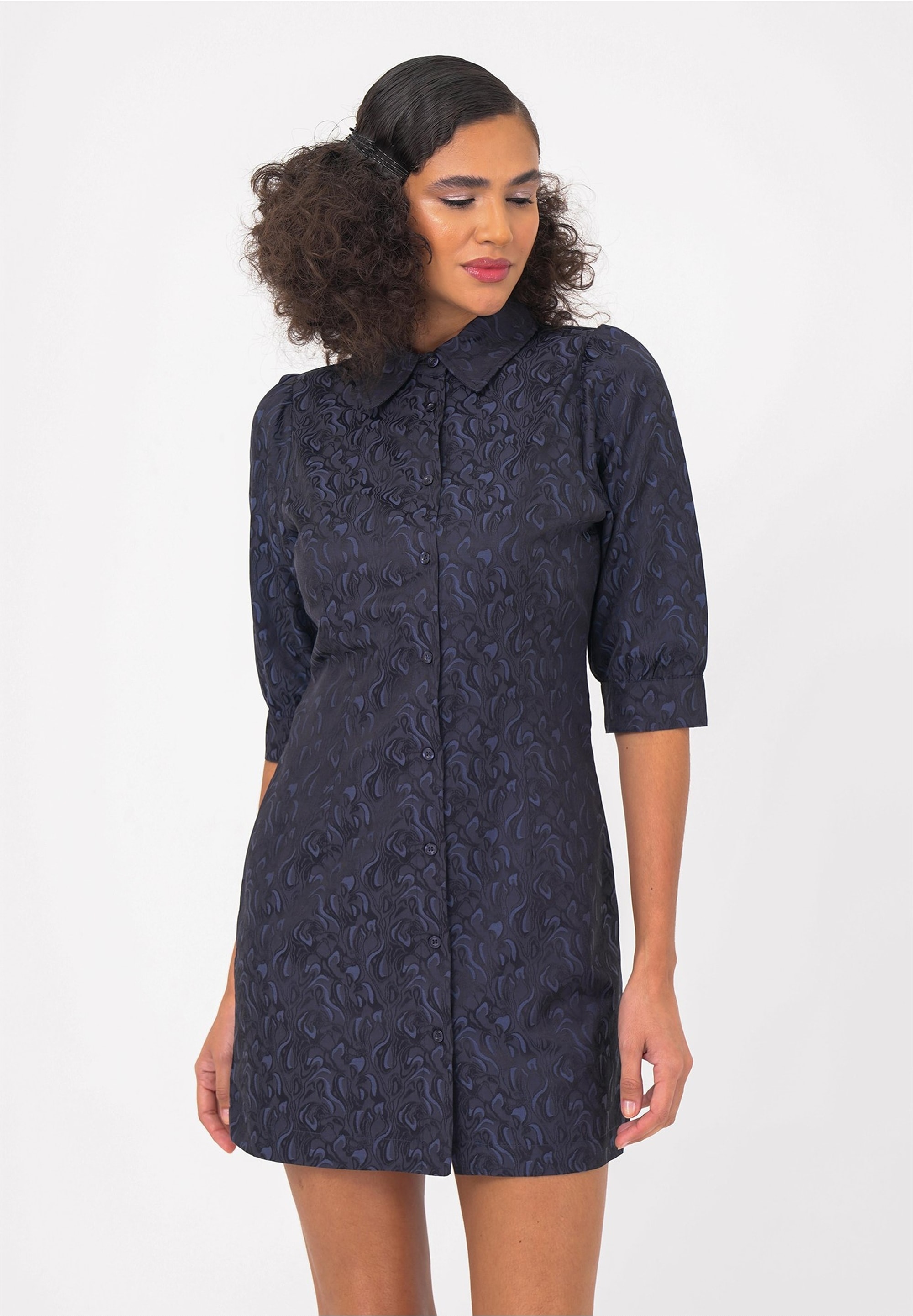 freshlions Jerseykleid »Neria«, (1 tlg.), im klassischen Design