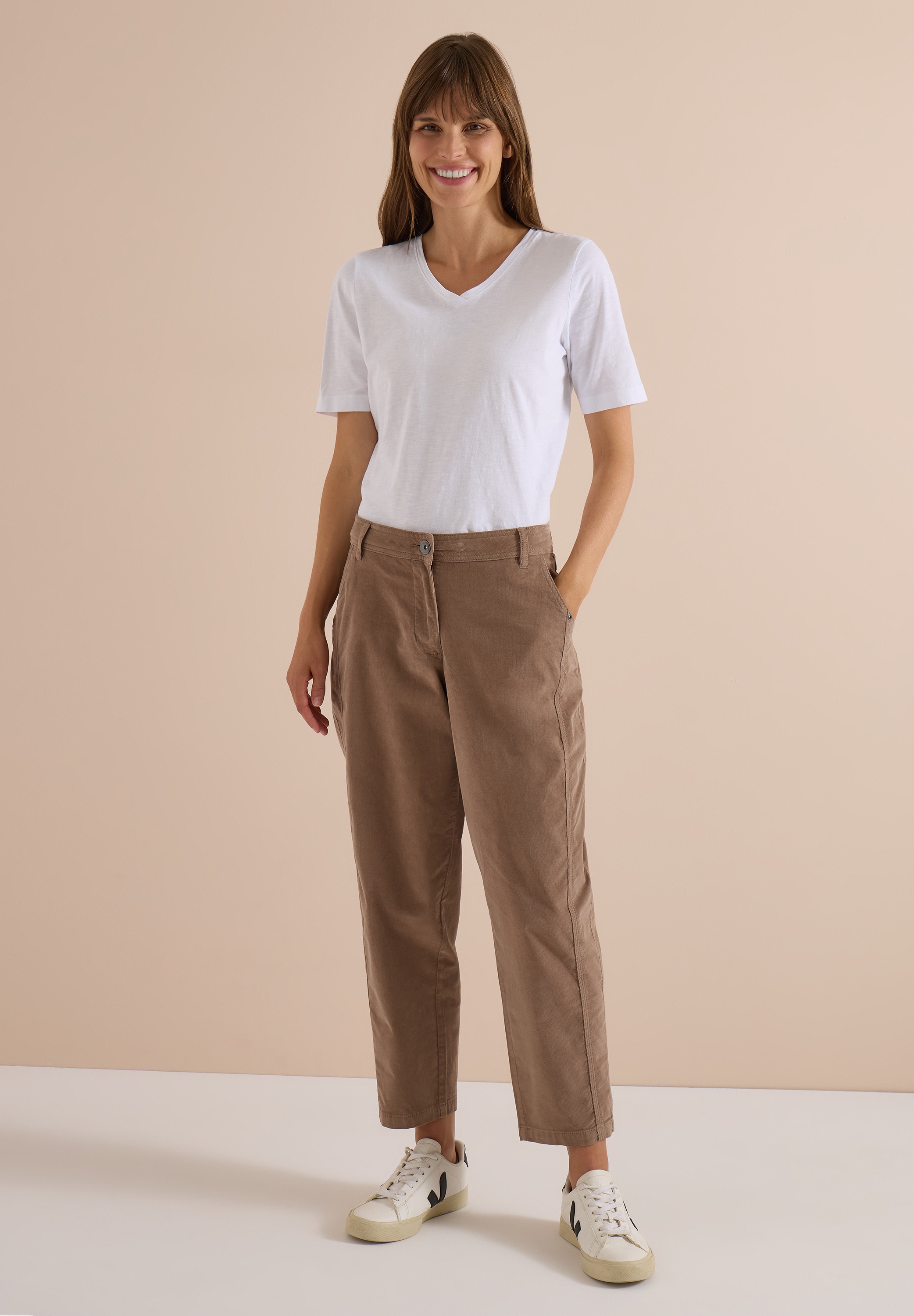 Cecil Cordhose  in Cord-Optik