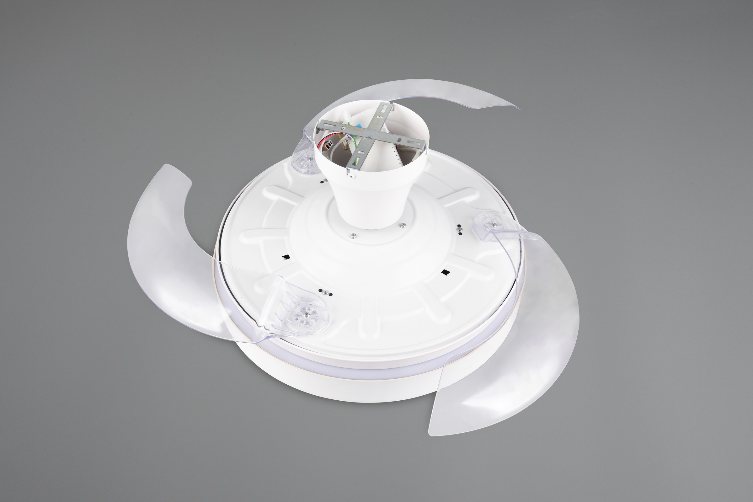 REALITY Leuchten LED Deckenleuchte »VANSBRO mit Ventilator, Deckenventilator mit ausklappbaren Flügeln 30W« LED-Board 1 Stk. Farbwechsler | warmweiß - kaltweiß Ø 49-106 cm (aufgeklappt), 6 Stufen, LED 32W CCT dimmbar Timer Fernb.