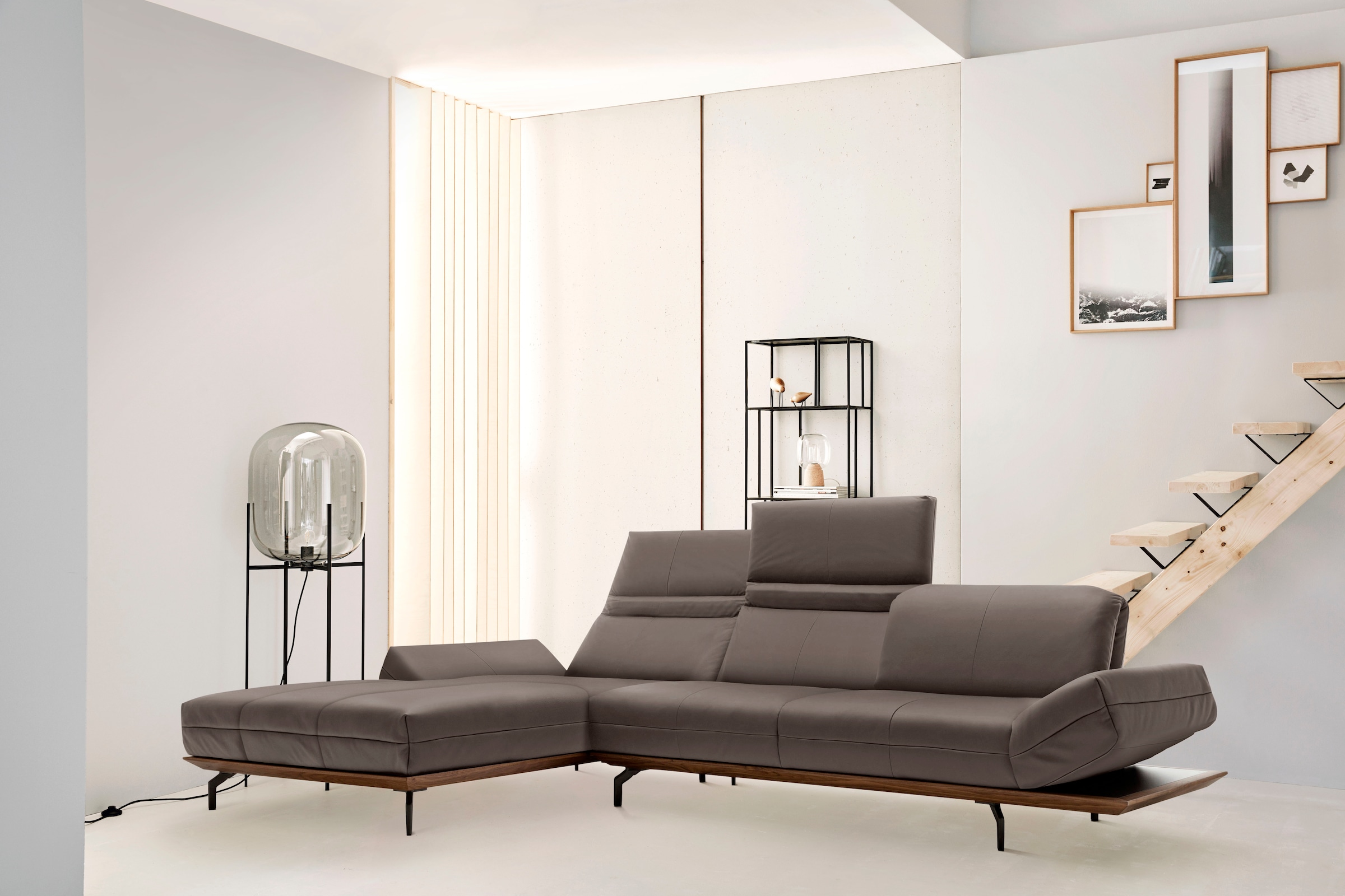 Creation BY ROLF BENZ Ecksofa "CR.420, Designecksofa, L-Form" in 2 Qualitäten, Holzrahmen in Eiche Natur oder Nußbaum, Breite 293 cm