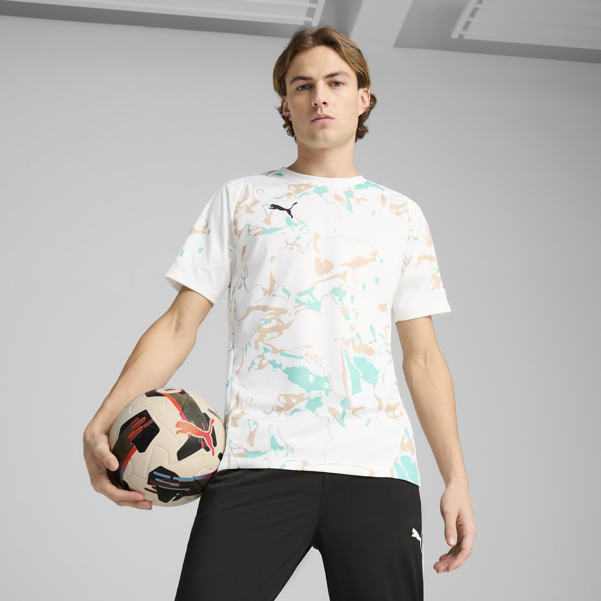 PUMA Trainingsshirt »IndividualEARTH DAY Fußballtrikot Herren«