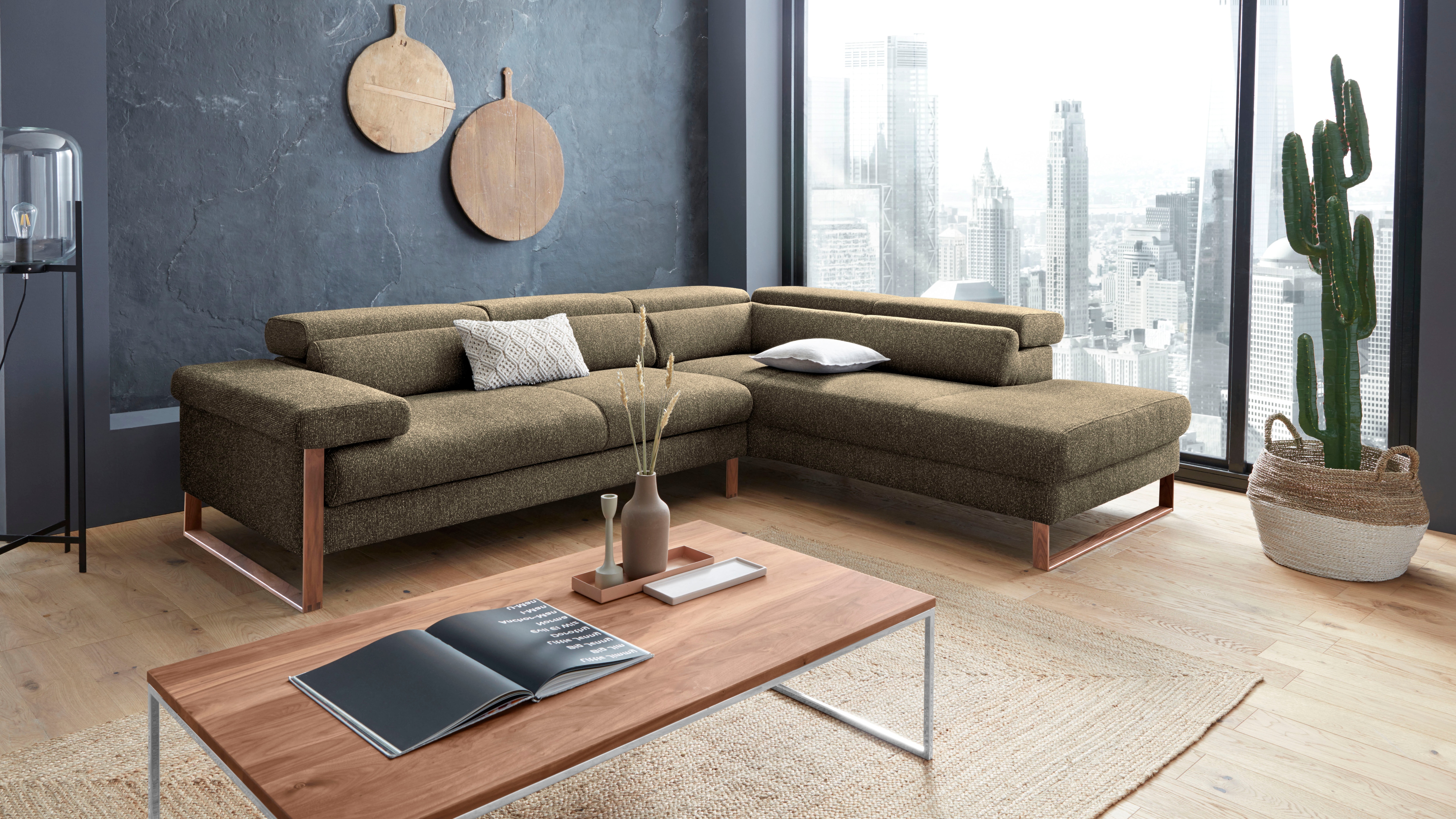 W.SCHILLIG Ecksofa "finn, Designsofa mit tollem Sitzkomfort, bequem, L-Form" German Design Award 2016, Fußgestell Nussbaum natur, Breite 281 cm