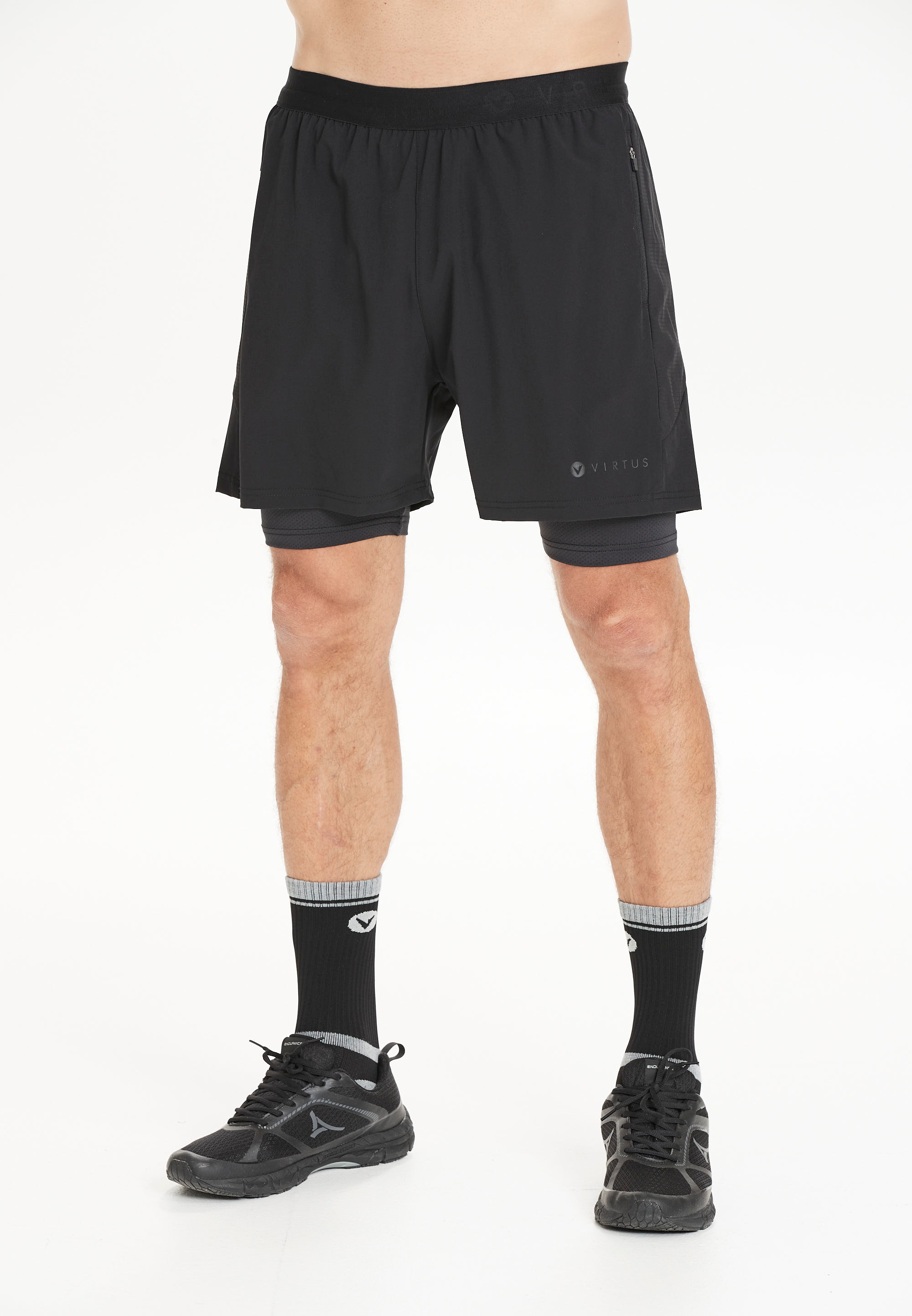 Virtus Shorts "Dylan", aus atmungsaktivem 4-Wege-Stretch