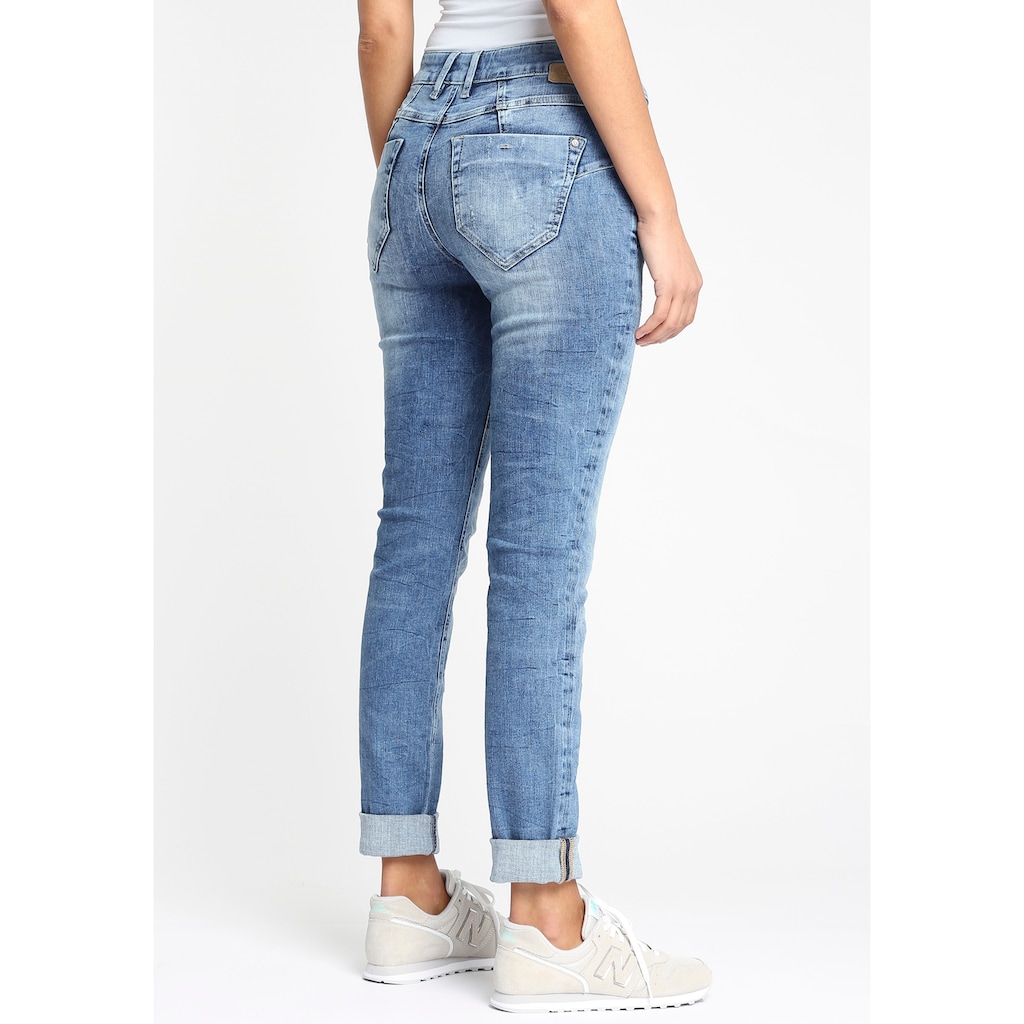 GANG Skinny-fit-Jeans »94MARISSA«, mit modischer V-Passe vorn & hinten