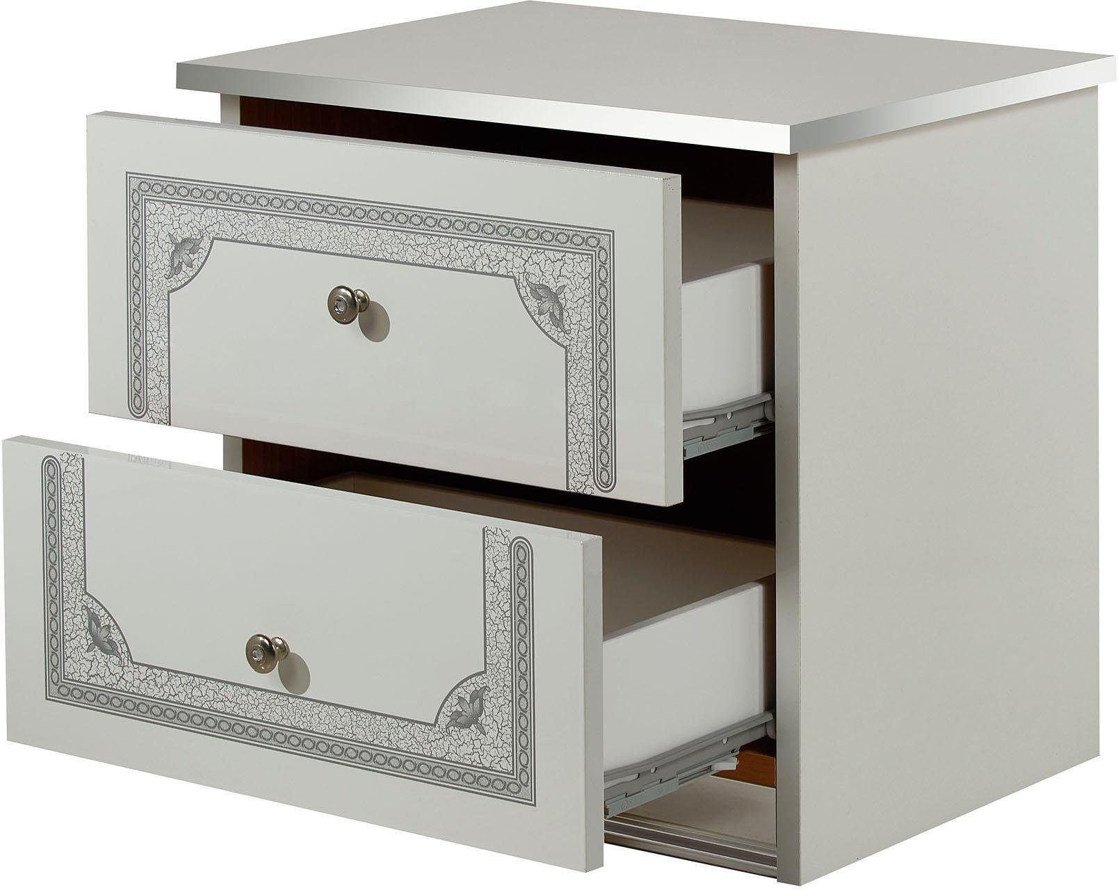 INOSIGN Schlafzimmer-Set »Greta, aus FSC-zertifiziertem Holzwerkstoff, Hochglanzoberfläche«, (4 tlg., aus 1 Kleiderschrank, 1 Bett (180x200cm) und 2 Nachtkommoden), im italienischen Barock- KLassik-Stil mit opulenten Verzierungen