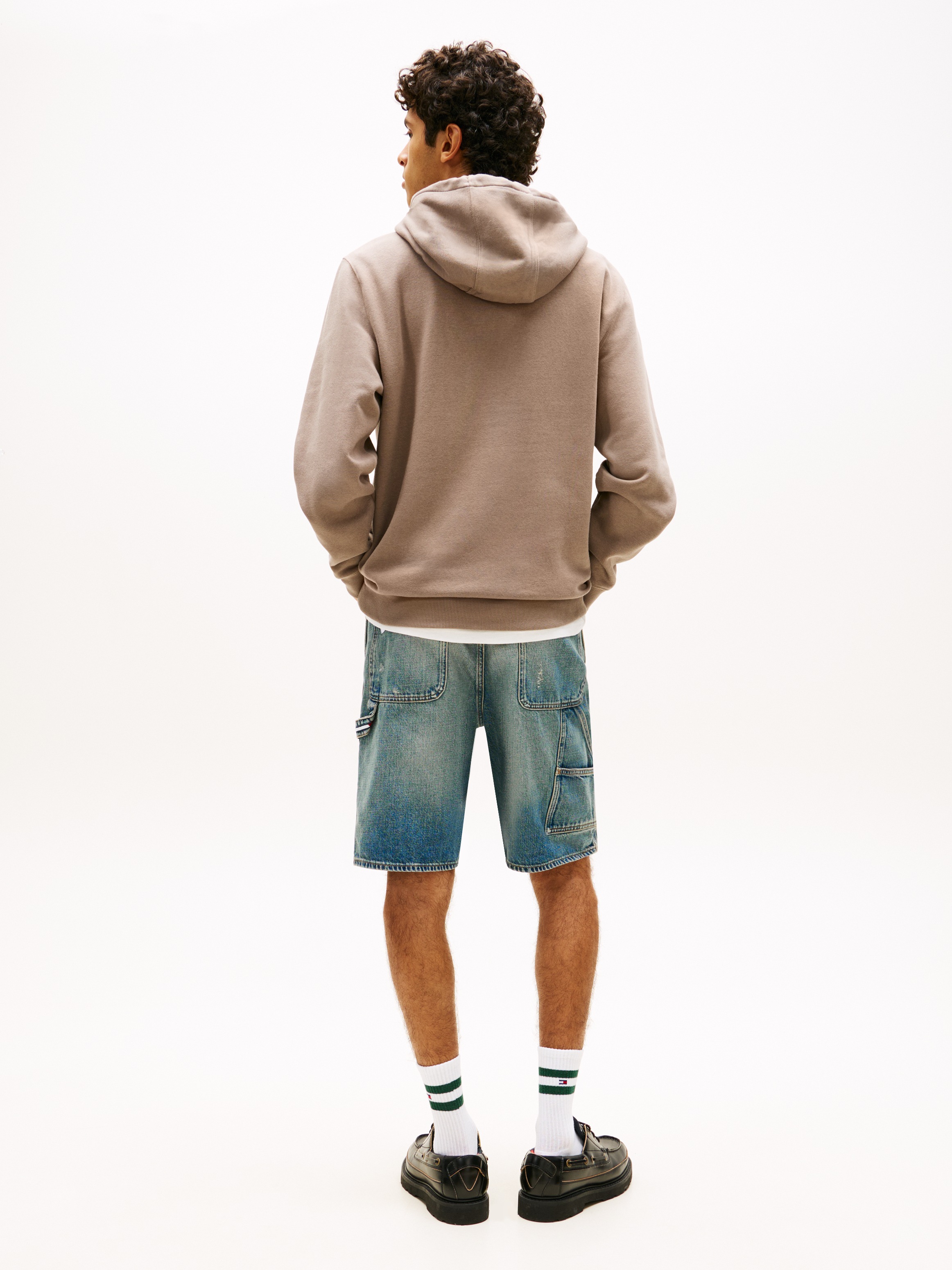 Tommy Jeans Hoodie »TJM REGULAR FLAG«, mit bestickten Markenlogo auf Brusthöhe
