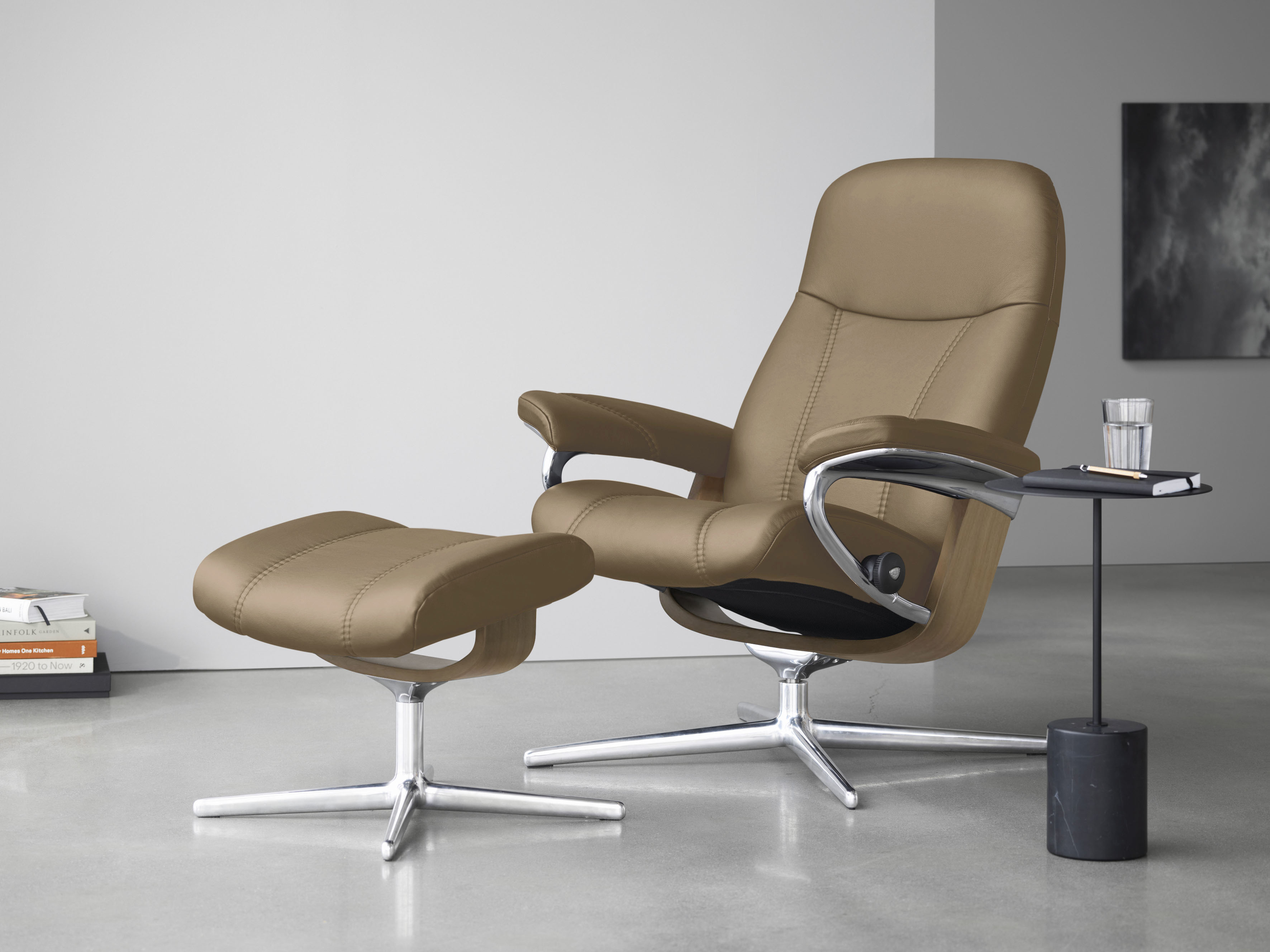 Stressless Relaxsessel "Consul" mit Cross Base, Größe S, M & L, Holzakzent Eiche, in 2 Bezugsqualitäten lieferbar