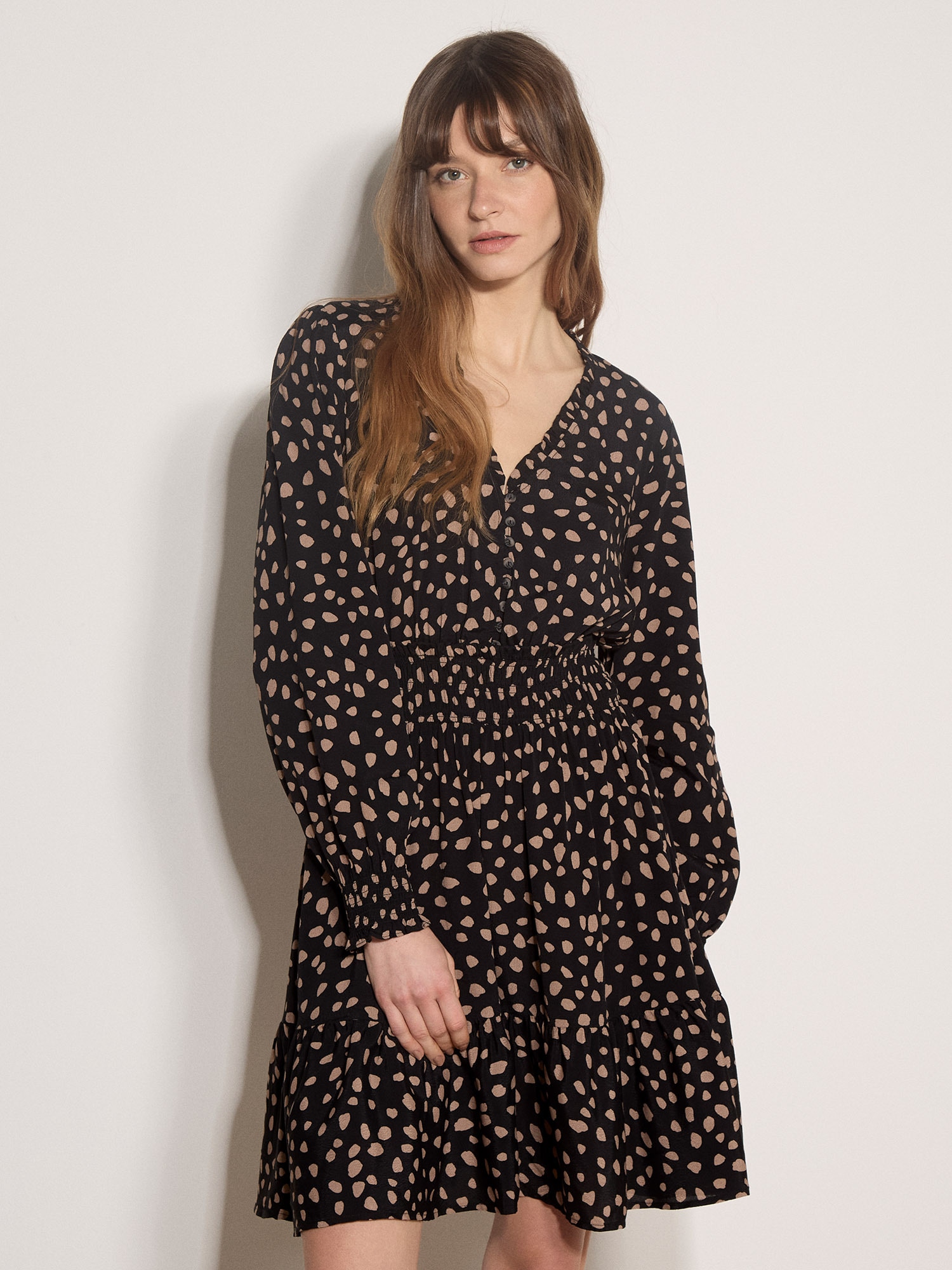 Apricot Minikleid "Crêpekleid mit Punkten" mit Blousonärmeln