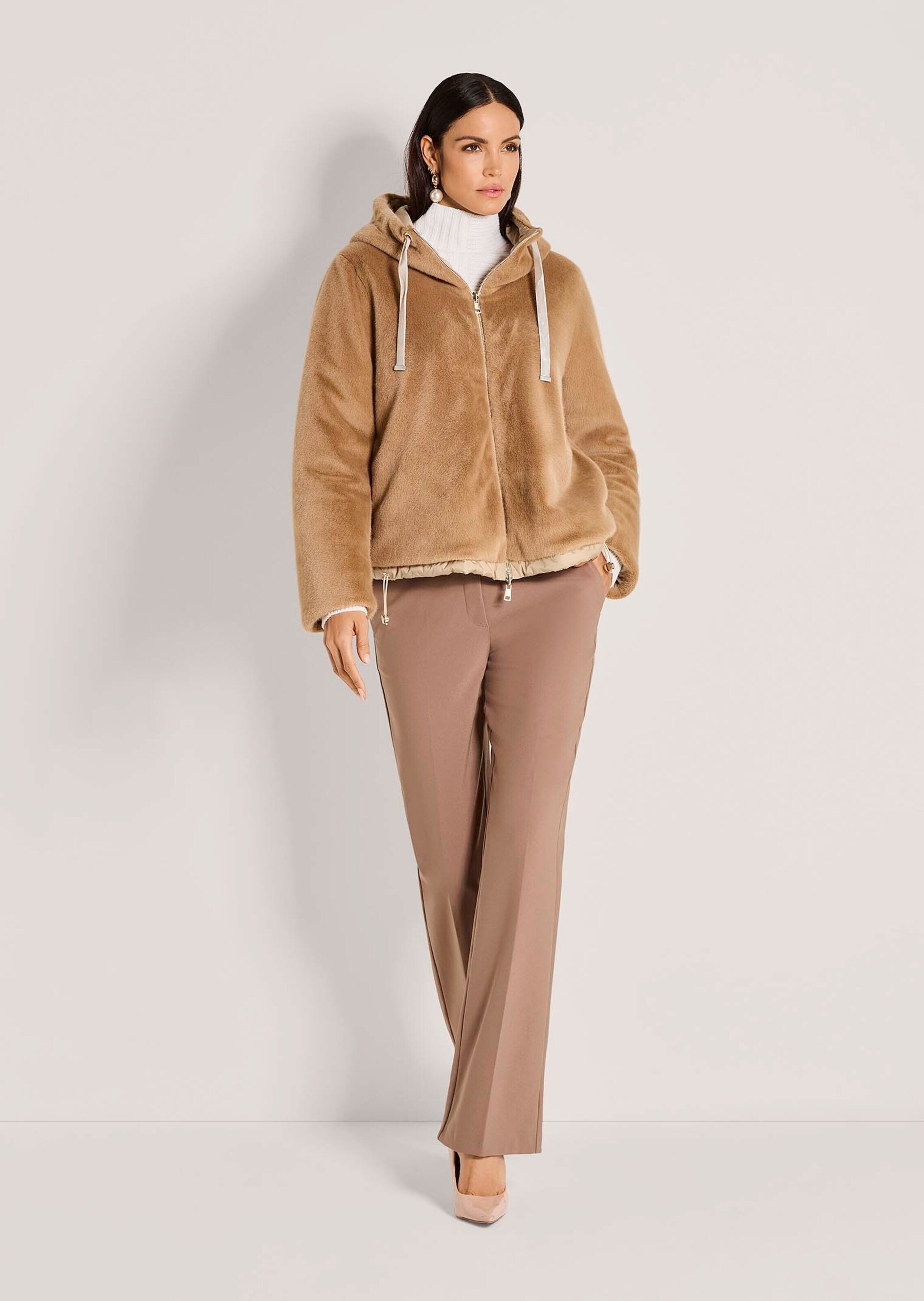 MADELEINE Kurzjacke "Wendejacke Webpelz-Mantel mit doppeltem Look" günstig online kaufen