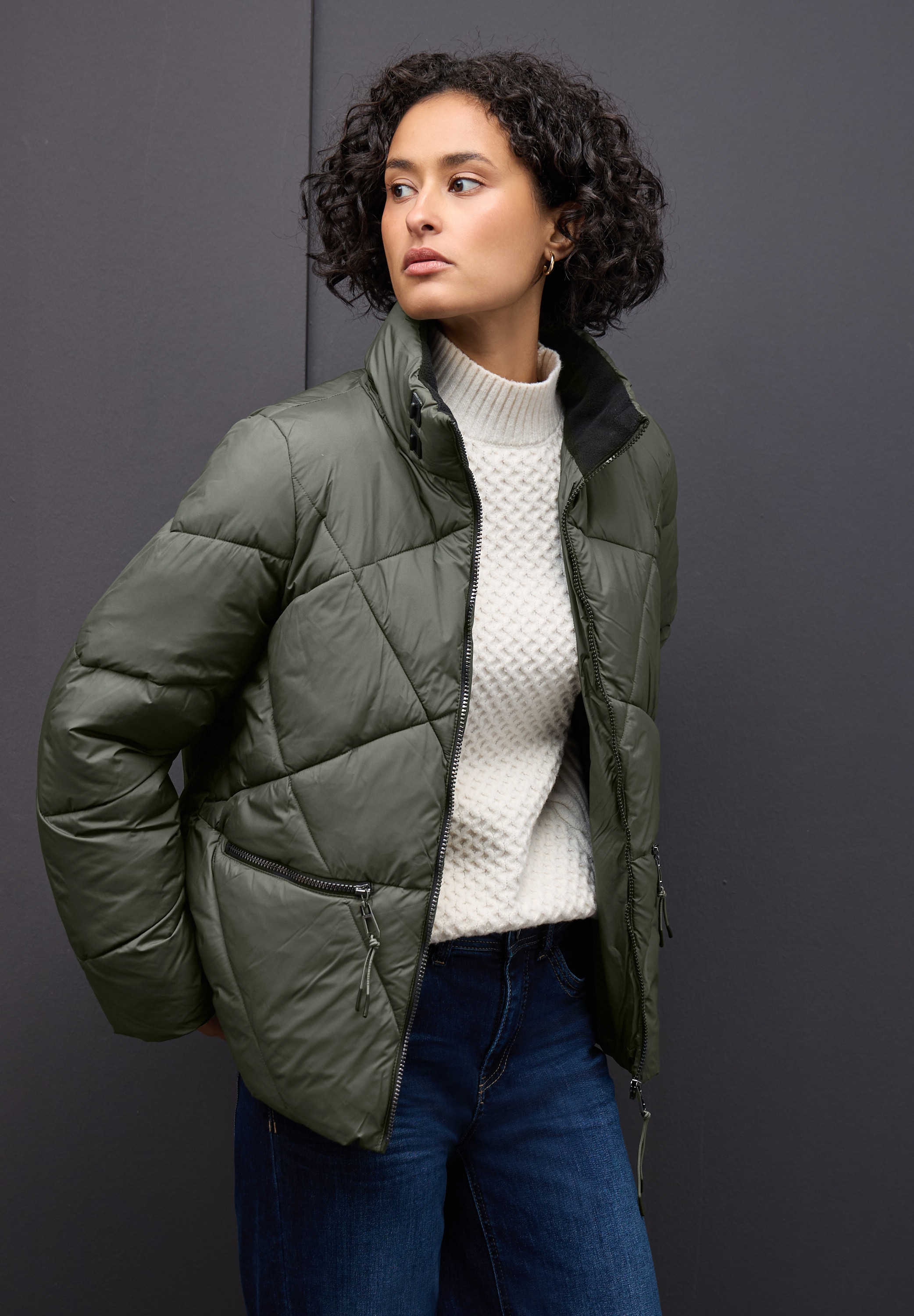 STREET ONE Steppjacke mit Kapuze mit Kapuze mit Tunnelzugband