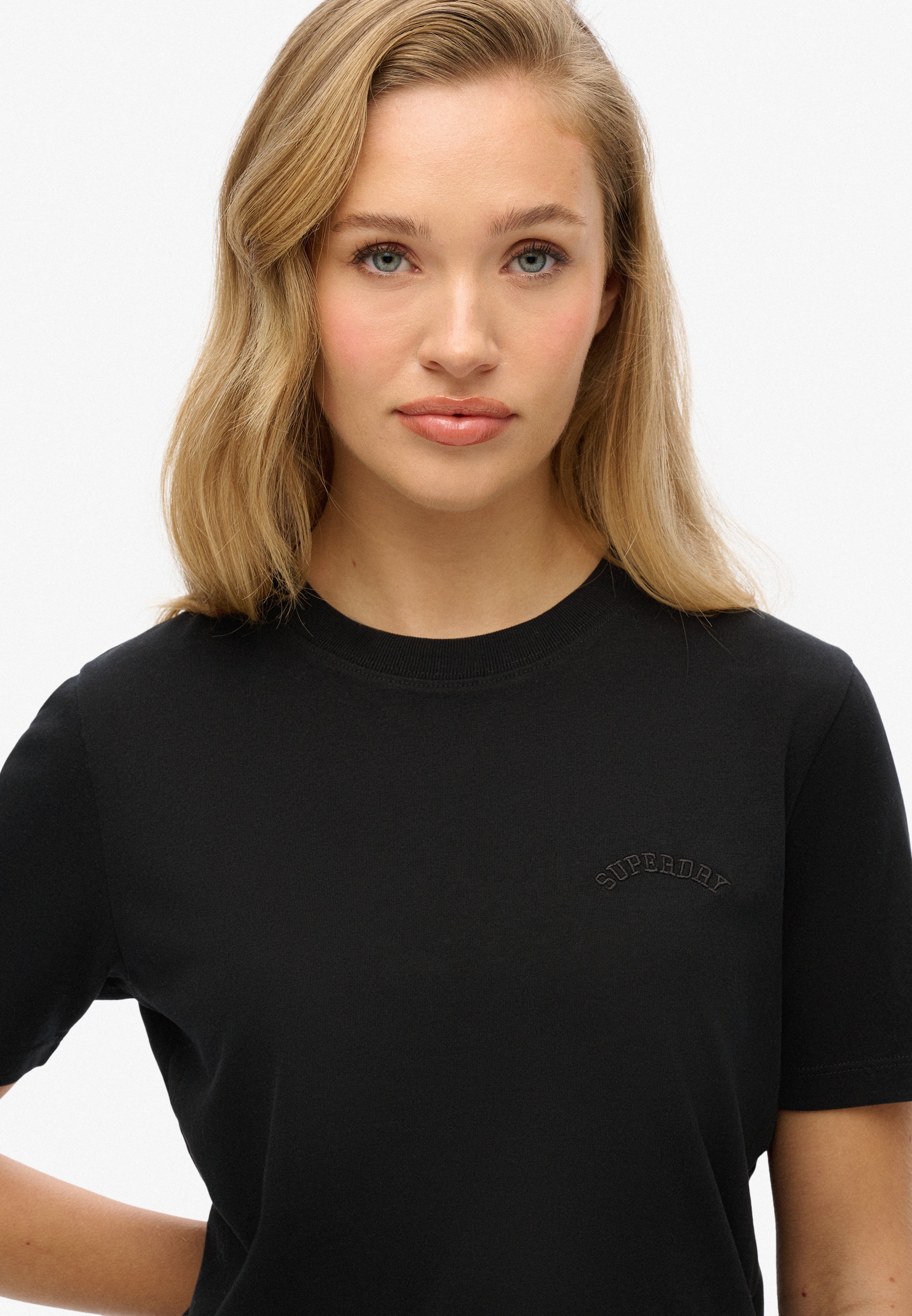 Superdry T-Shirt »ESSENTIAL LOGO EMB TEE«
