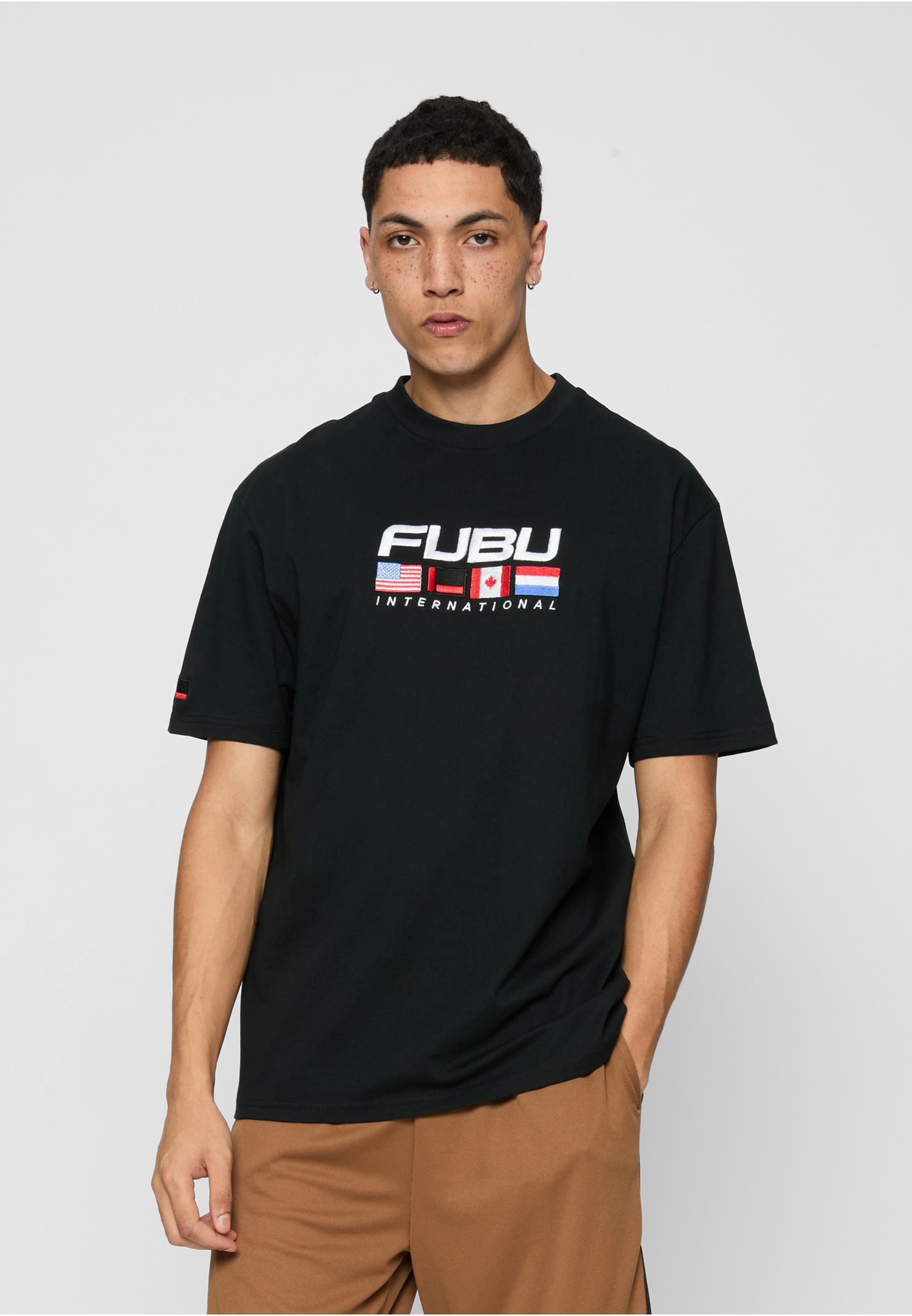 Thumbnail - Fubu T-Shirt "Fubu FBMQ12121BLK Fubu Corporate Intnl T-Shirt", 1 Stk.
