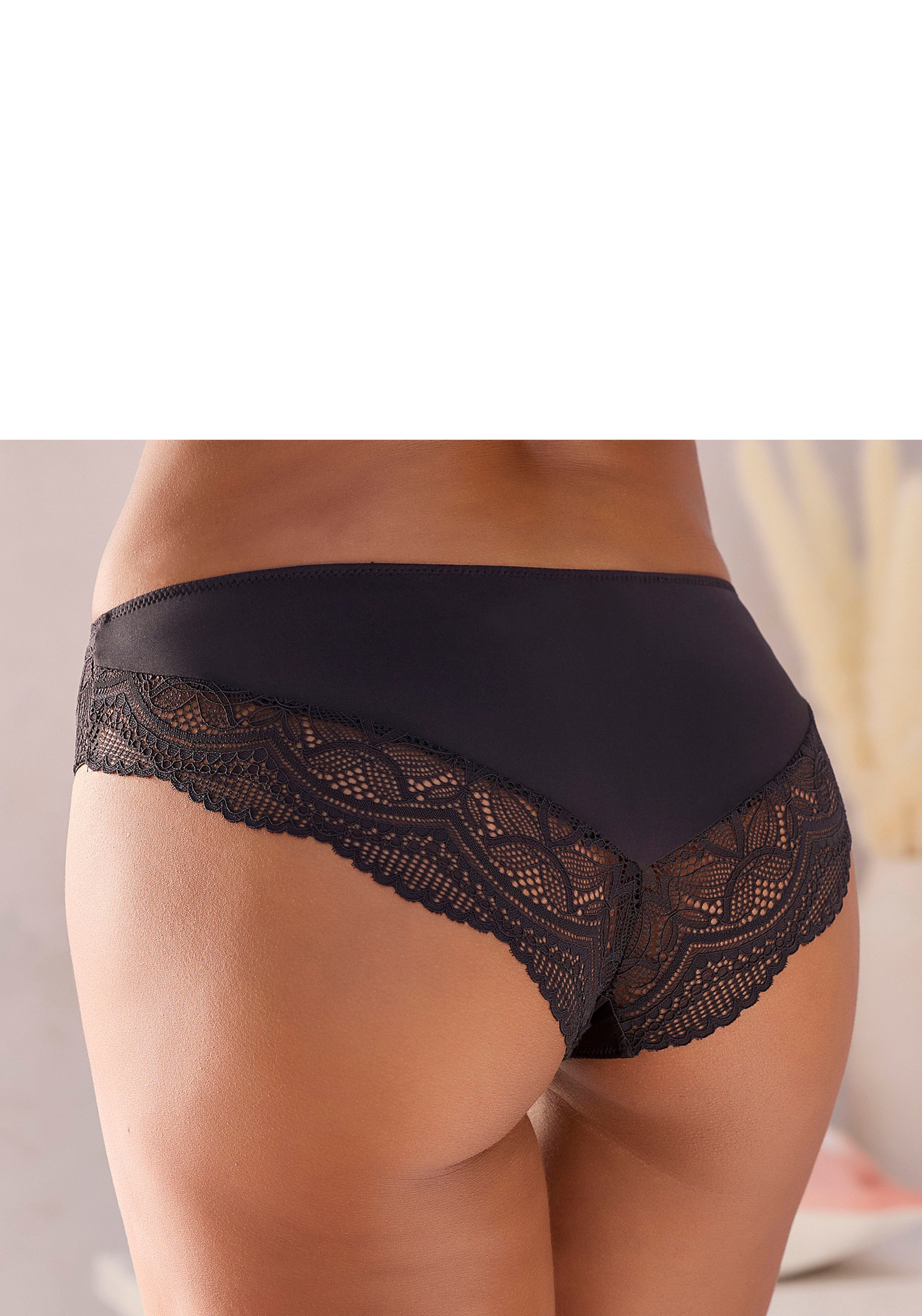 Thumbnail - Nuance "Vivianna" mit feinen Spitzen-Details