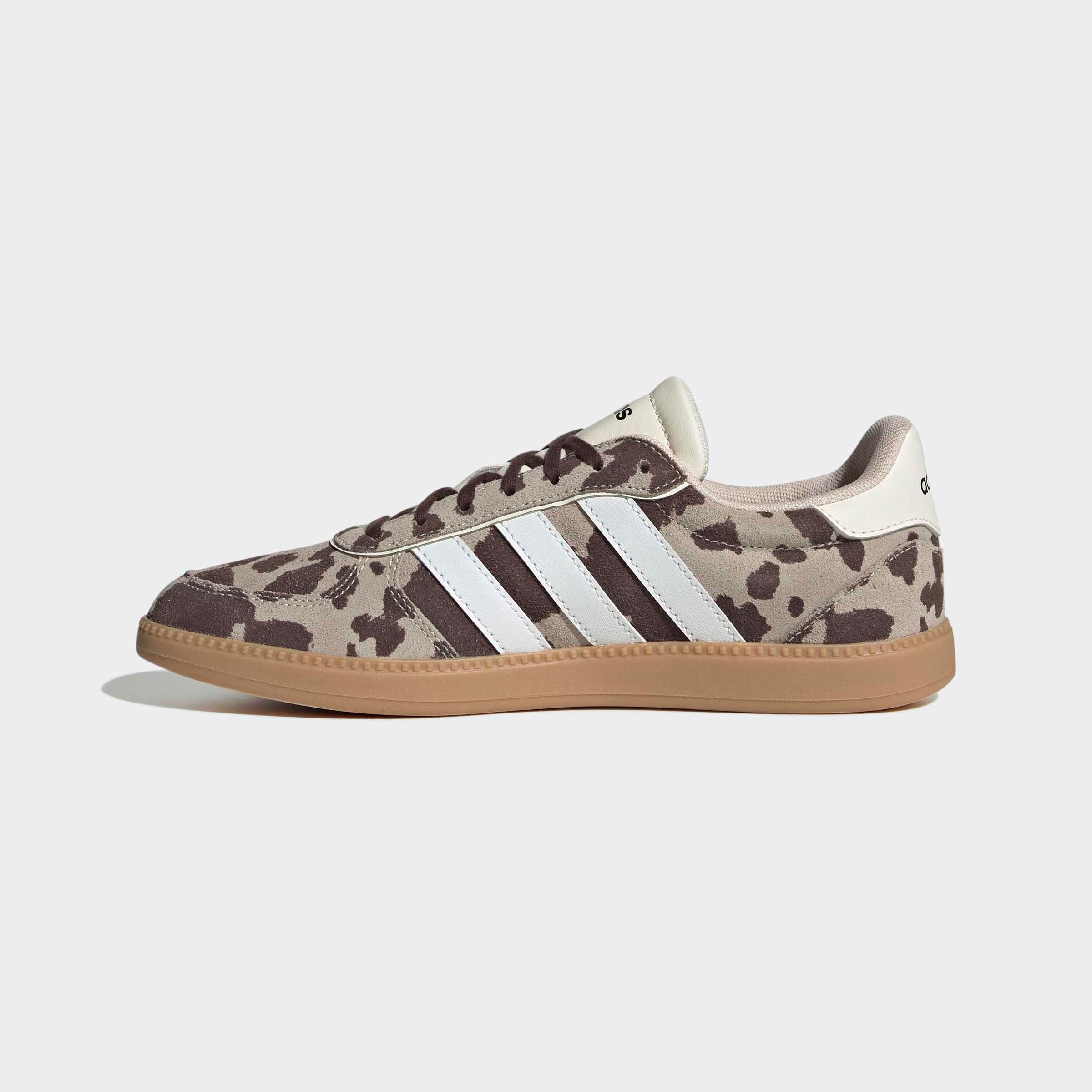 adidas Sportswear Sneaker »BREAKNET SLEEK«  mit Kuh Muster